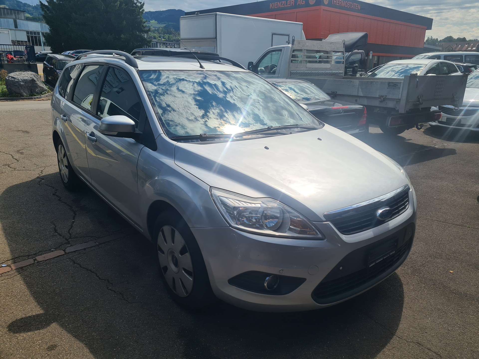 FORD Focus 2.0i Carving Automatic-image-2