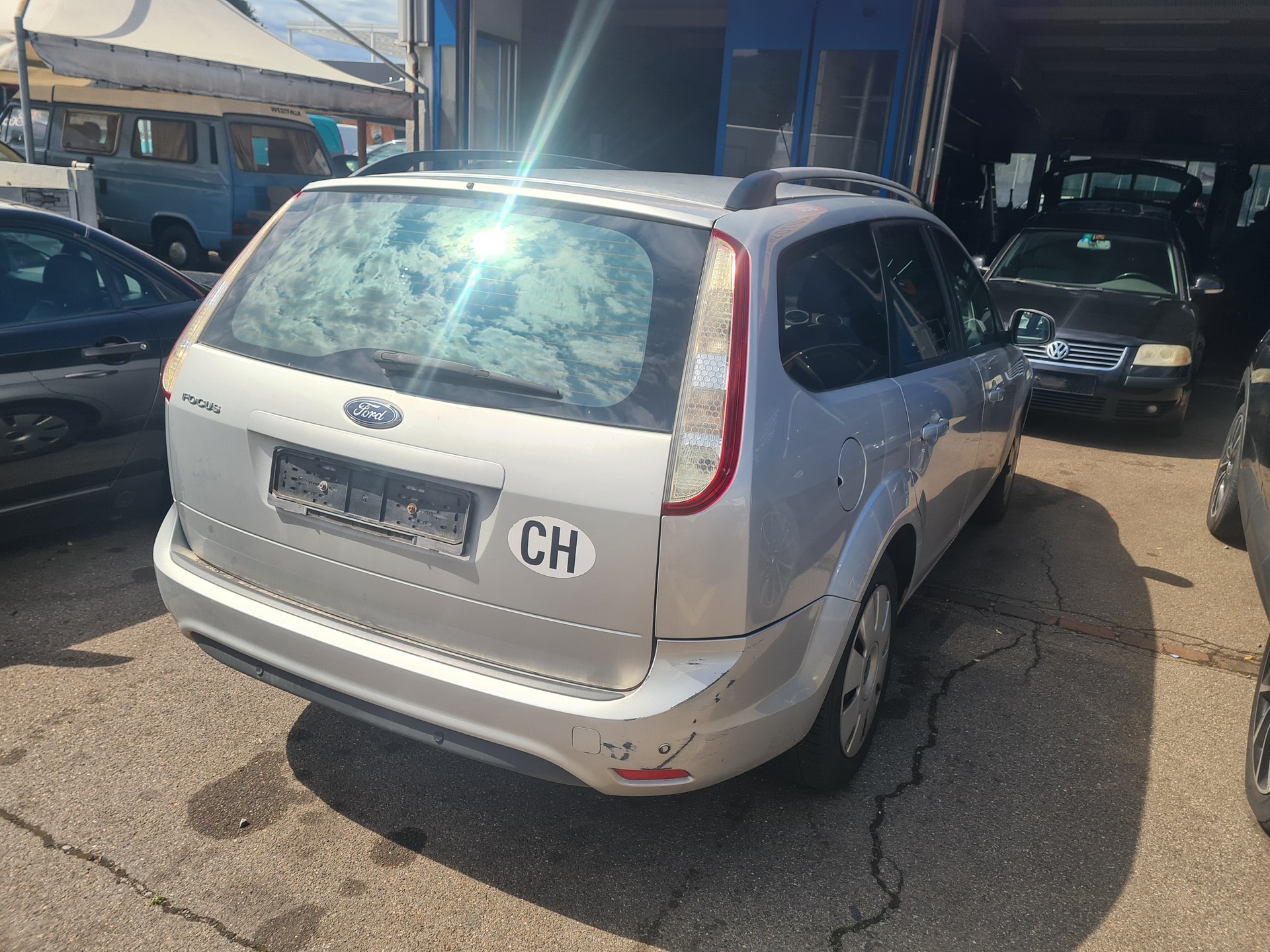 FORD Focus 2.0i Carving Automatic-image-3