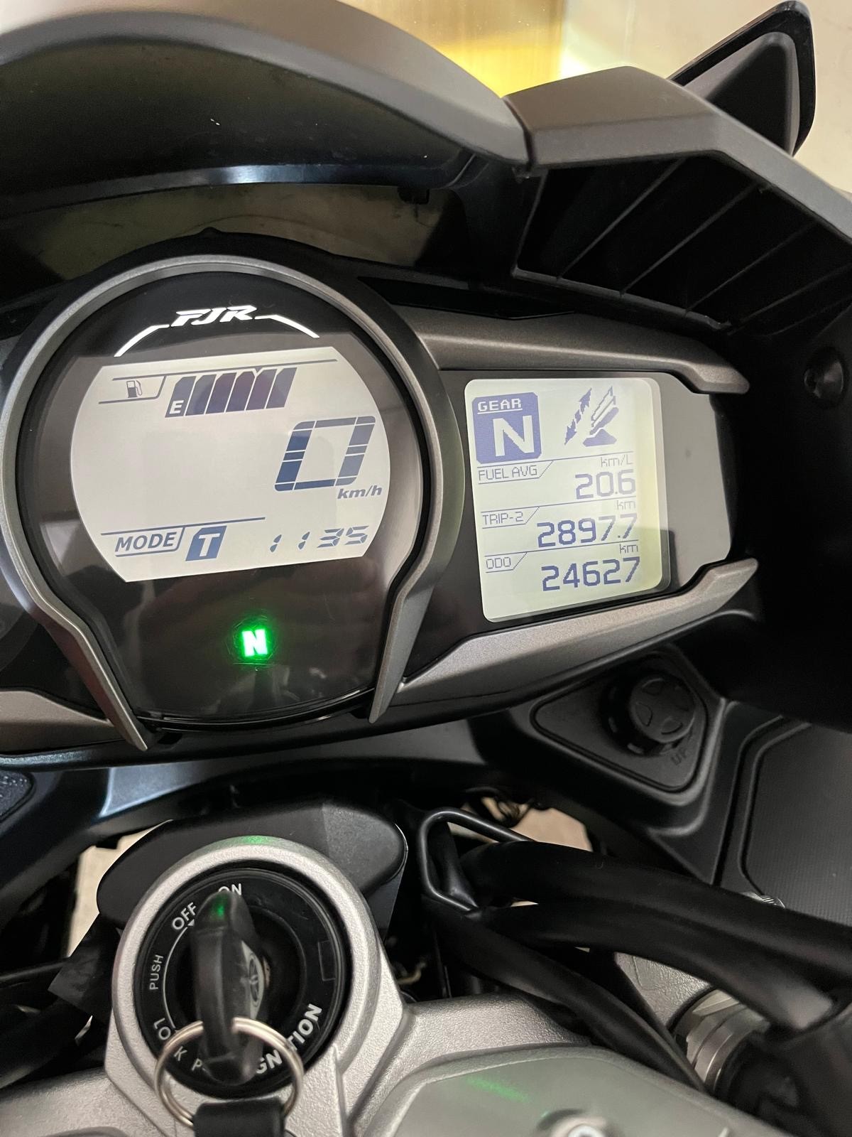 YAMAHA FJR 1300 AE ABS-image-2