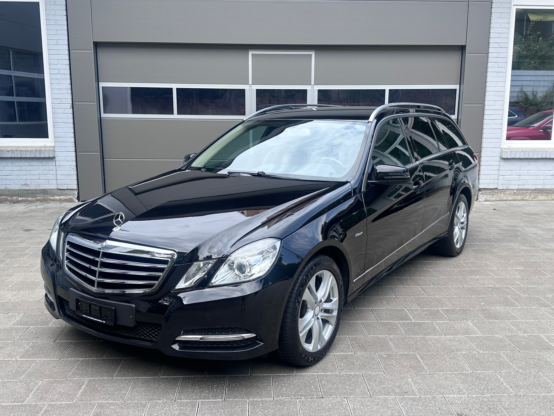 MERCEDES-BENZ E 250 CGI BlueEF Avantgarde