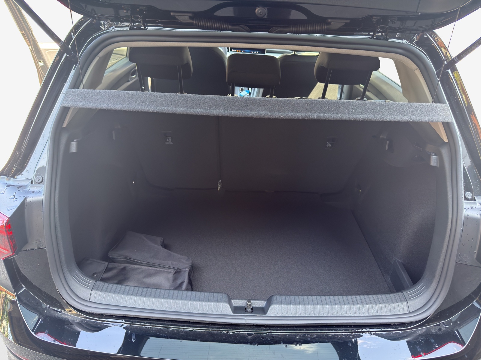 VW VW Golf Basis mit Anhängerkupplung-image-3