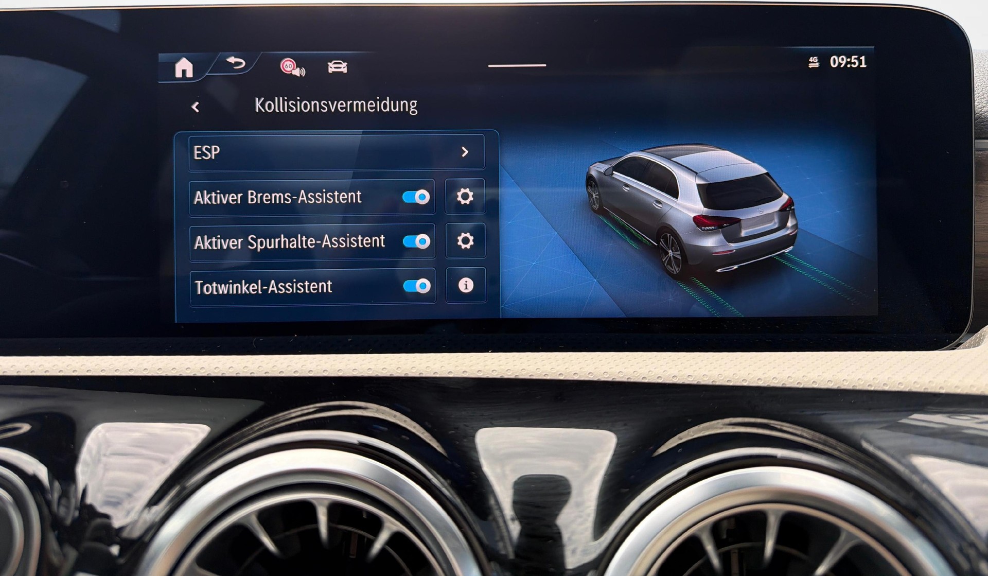 MERCEDES-BENZ A 250 Progressive 4m-image-16