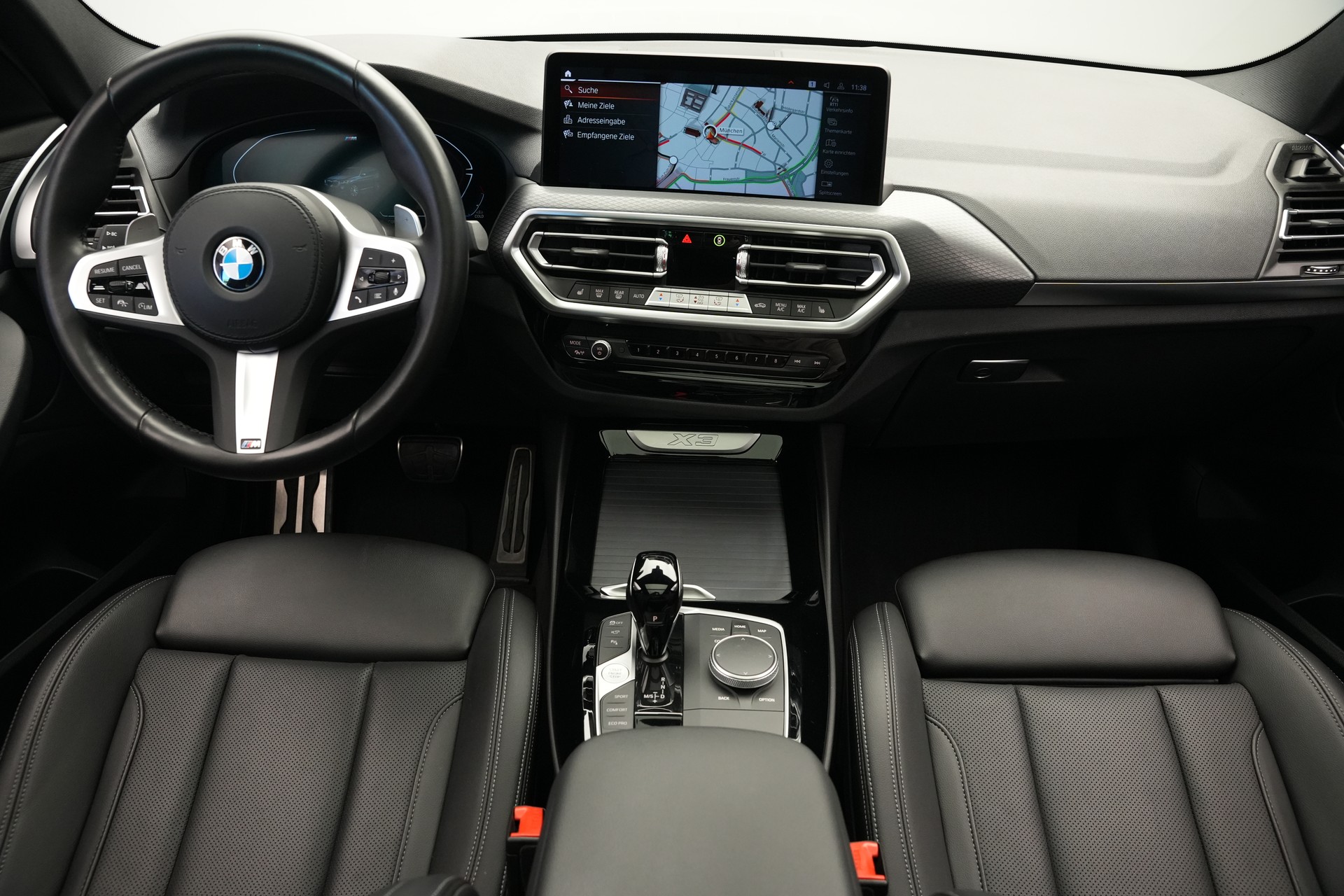 BMW X3 xDrive 48V 20d M Sport *CH-Fahrzeug* *Pano*-image-9