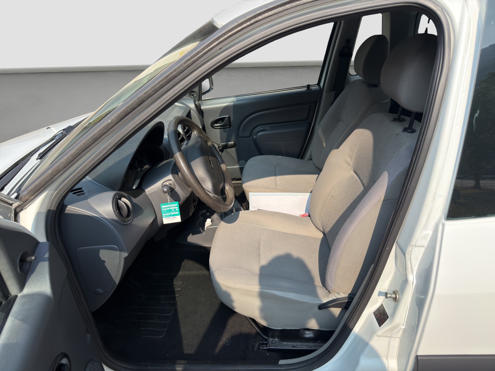 DACIA Logan 1.6 Ambiance-image-5