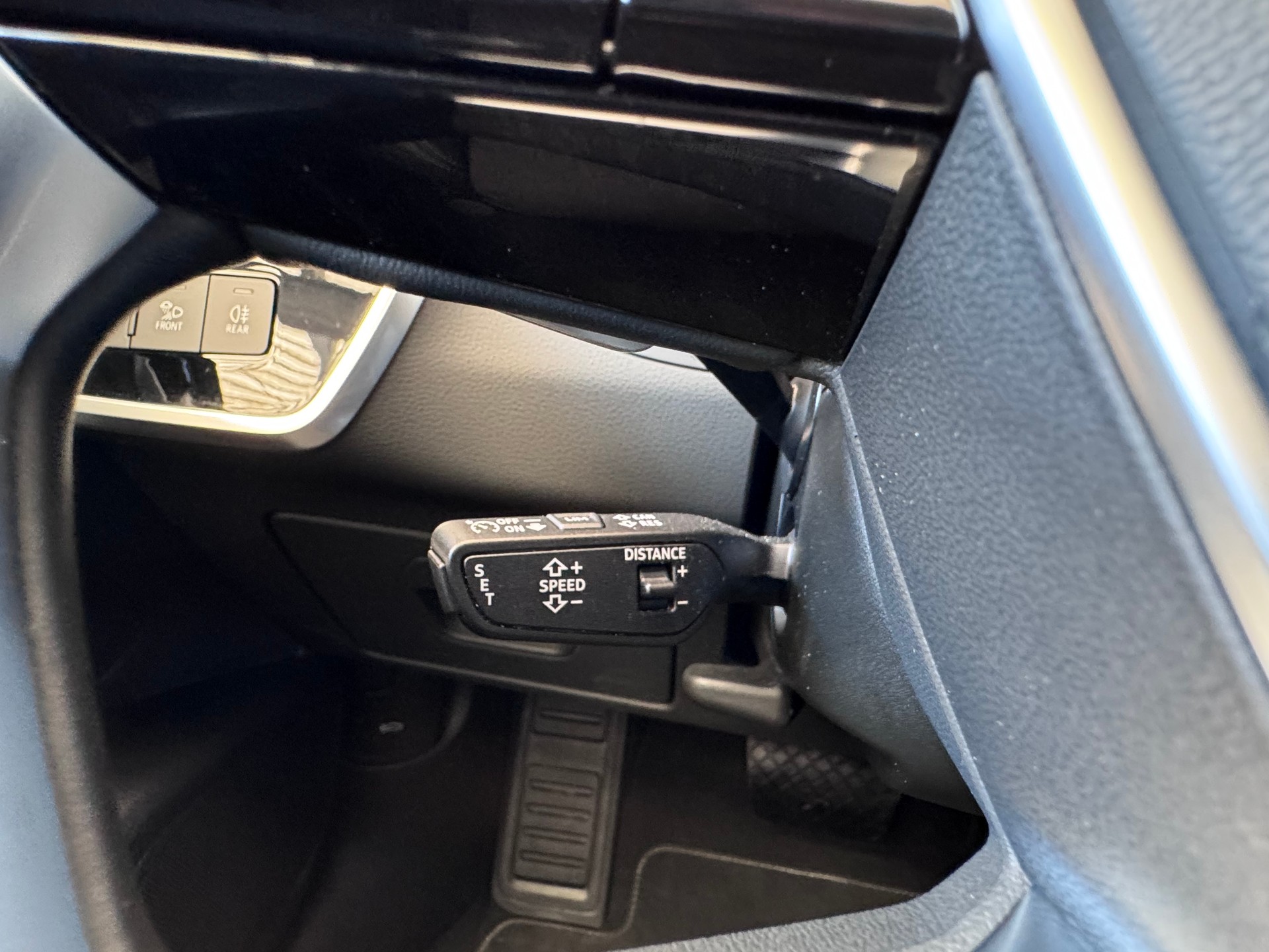 AUDI A6 Avant 40 TDI+4x4+Navi+360° Kamera+Bluetooth+ACC+Sportsitze+LED Scheinwerfer+Head-UP Display+4-Z-Klimaanlage+8-fach+-image-17
