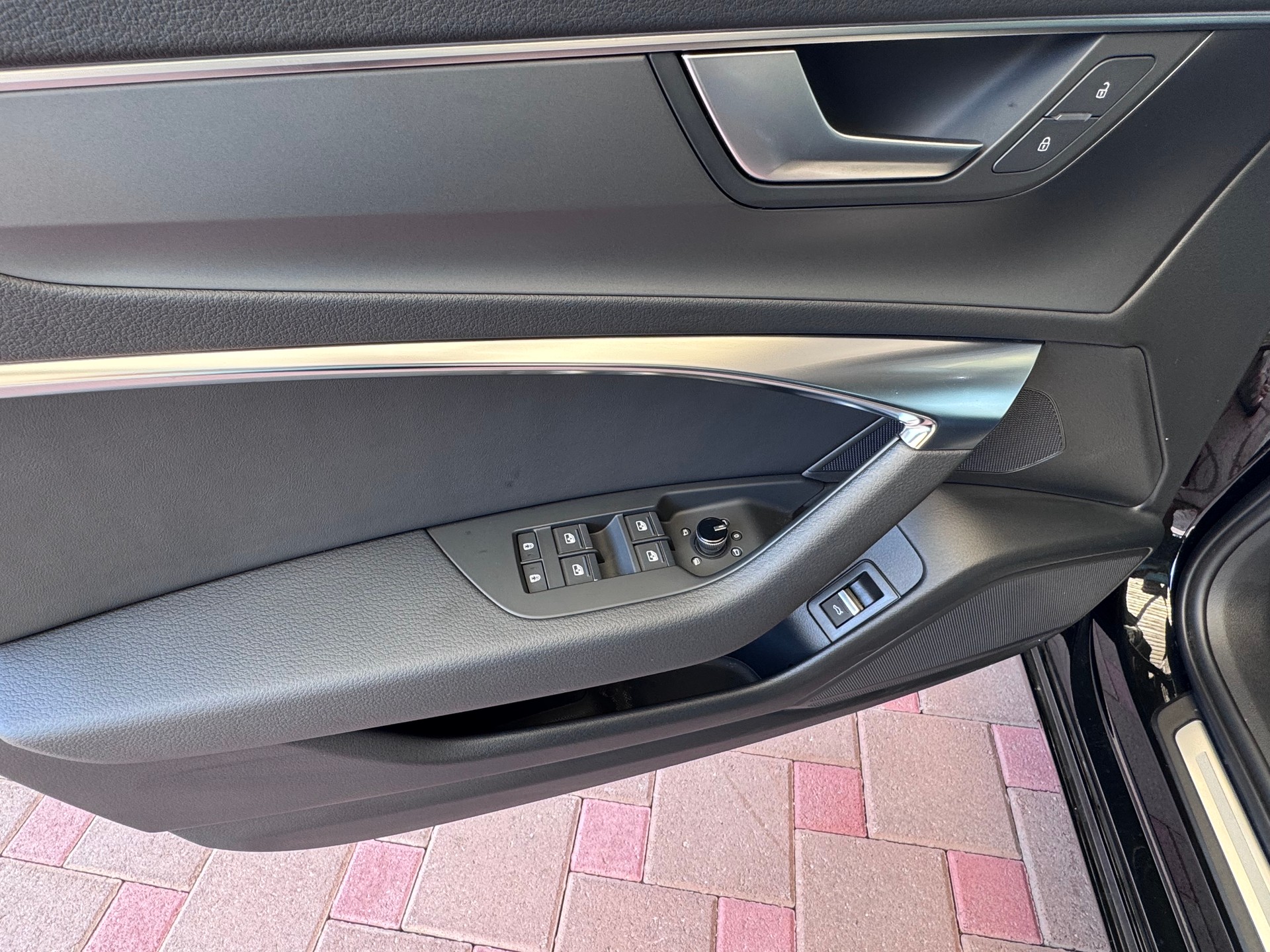 AUDI A6 Avant 40 TDI+4x4+Navi+360° Kamera+Bluetooth+ACC+Sportsitze+LED Scheinwerfer+Head-UP Display+4-Z-Klimaanlage+8-fach+-image-11