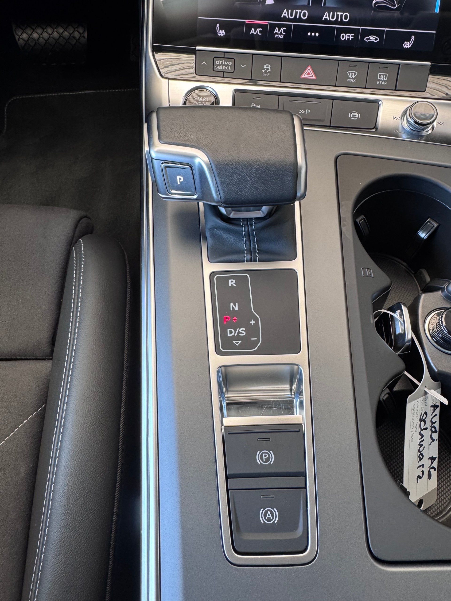 AUDI A6 Avant 40 TDI+4x4+Navi+360° Kamera+Bluetooth+ACC+Sportsitze+LED Scheinwerfer+Head-UP Display+4-Z-Klimaanlage+8-fach+-image-18