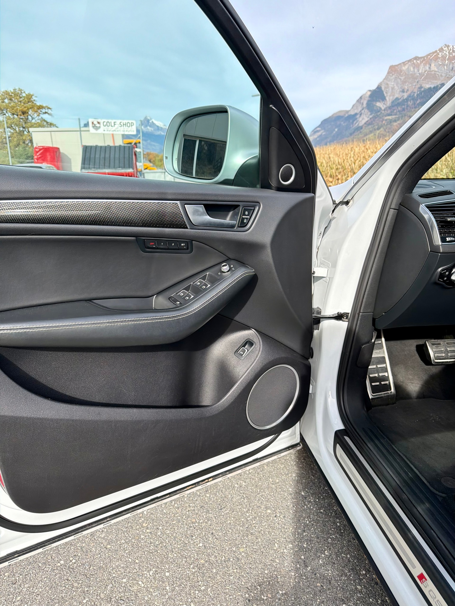 AUDI SQ5 3.0 TDI quattro tiptronic-image-12