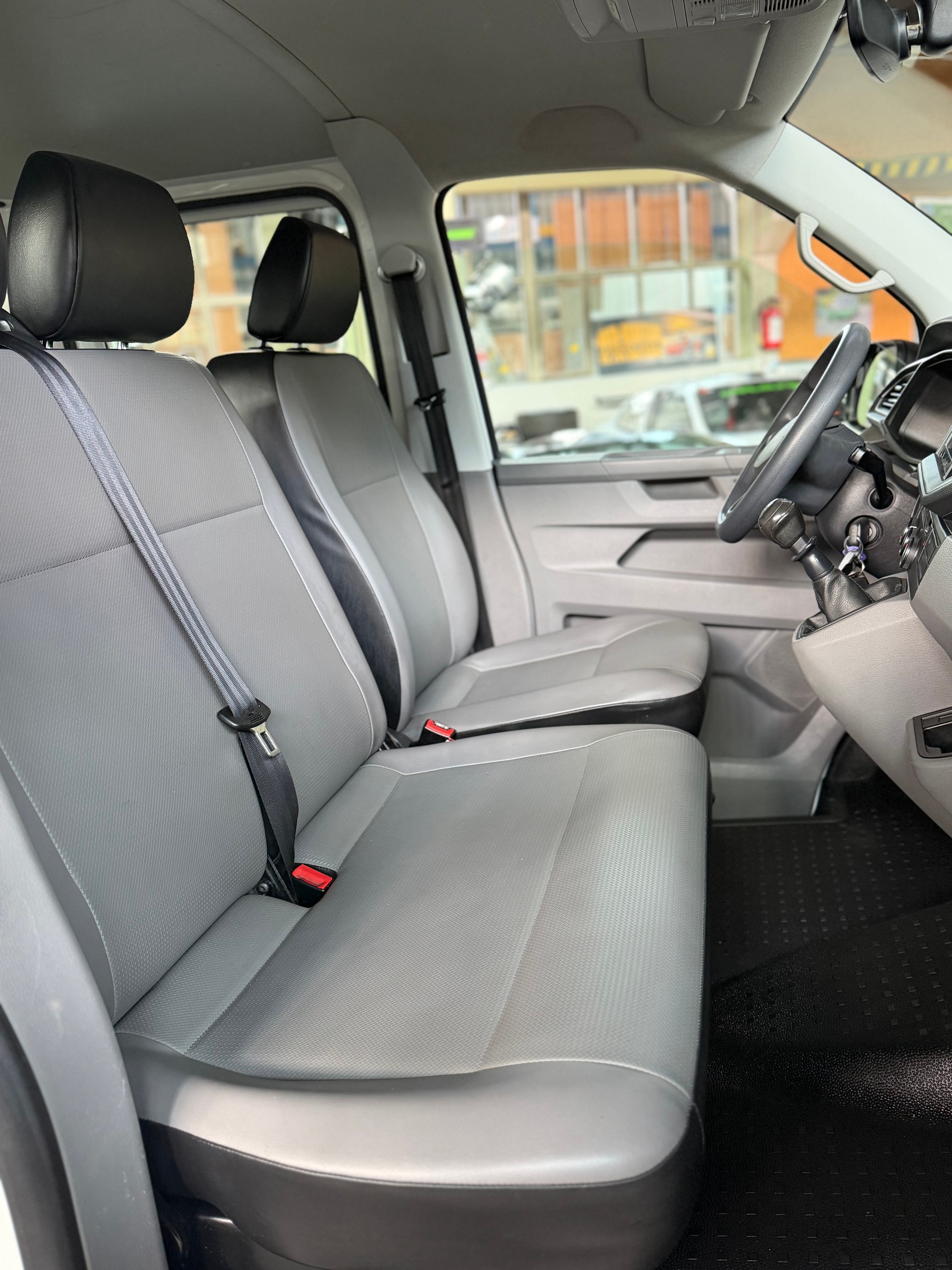 VW T6.1 2.0 TDI Doka 4Motion-image-7