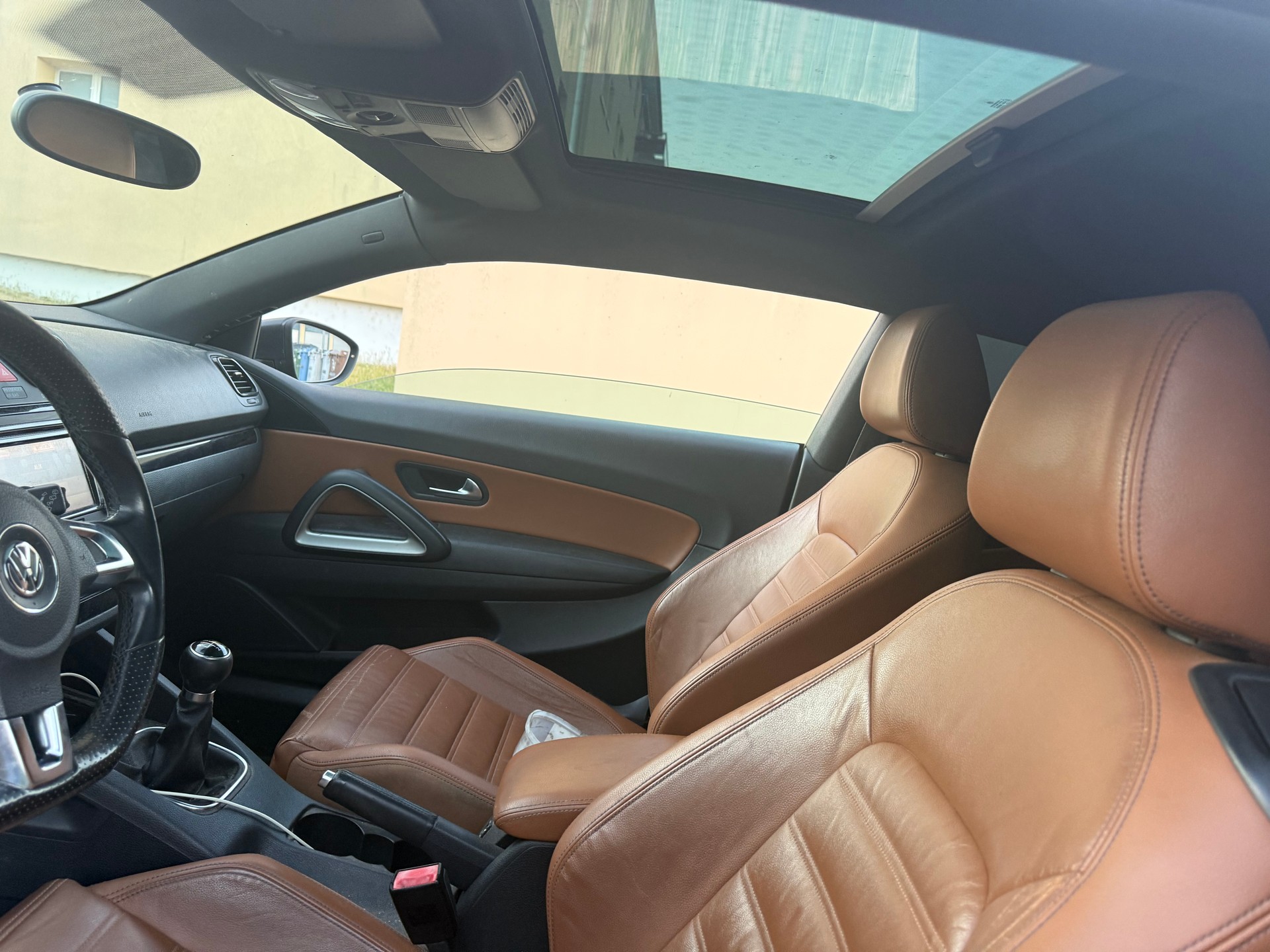 VW Scirocco 2.0 TSI-image-14