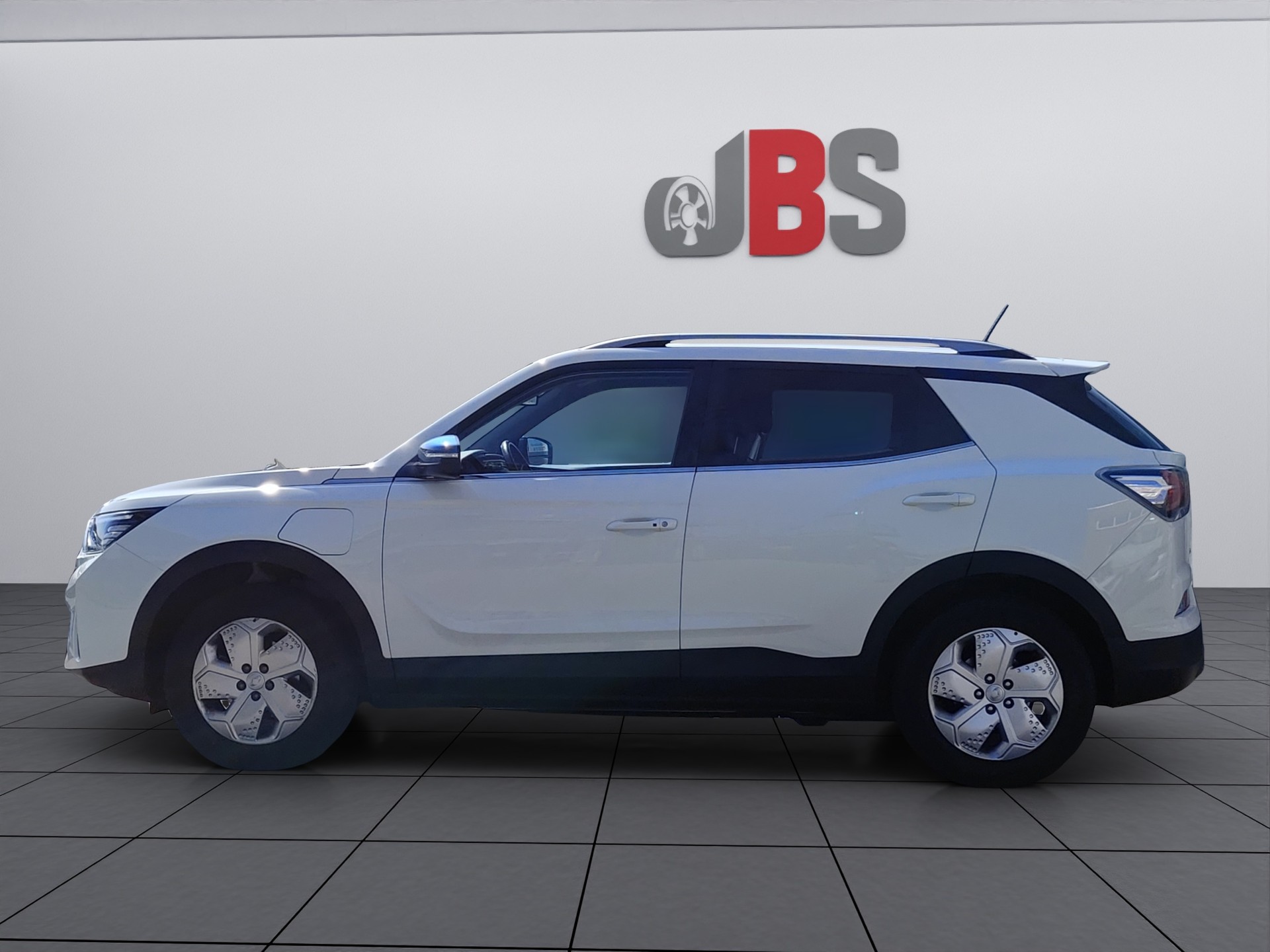 KGM-SsangYong Korando eMotion Bronze-image-7