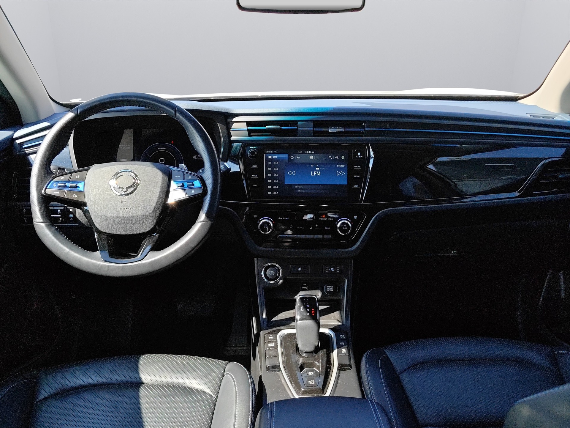 KGM-SsangYong Korando eMotion Bronze-image-16