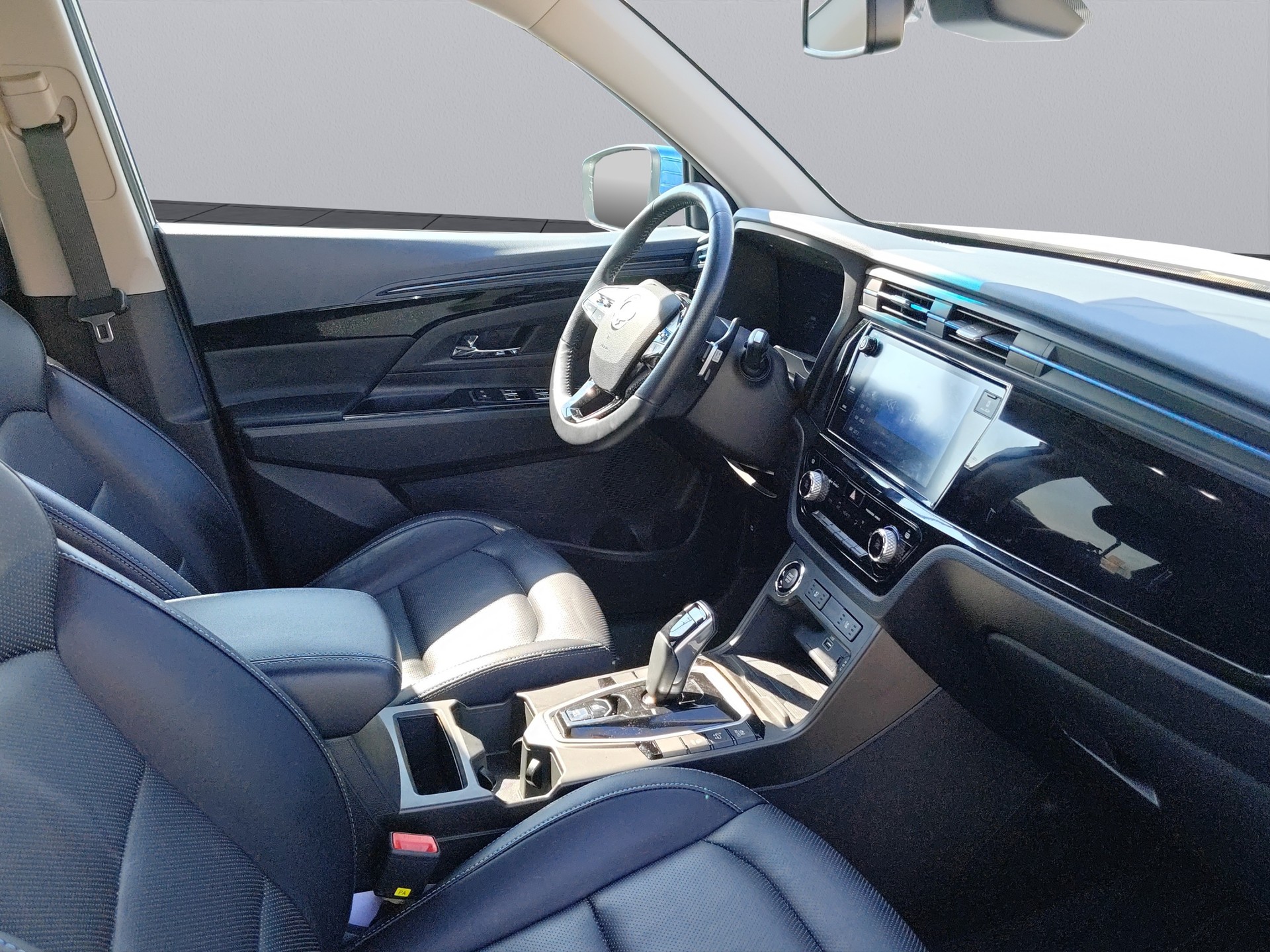 KGM-SsangYong Korando eMotion Bronze-image-15