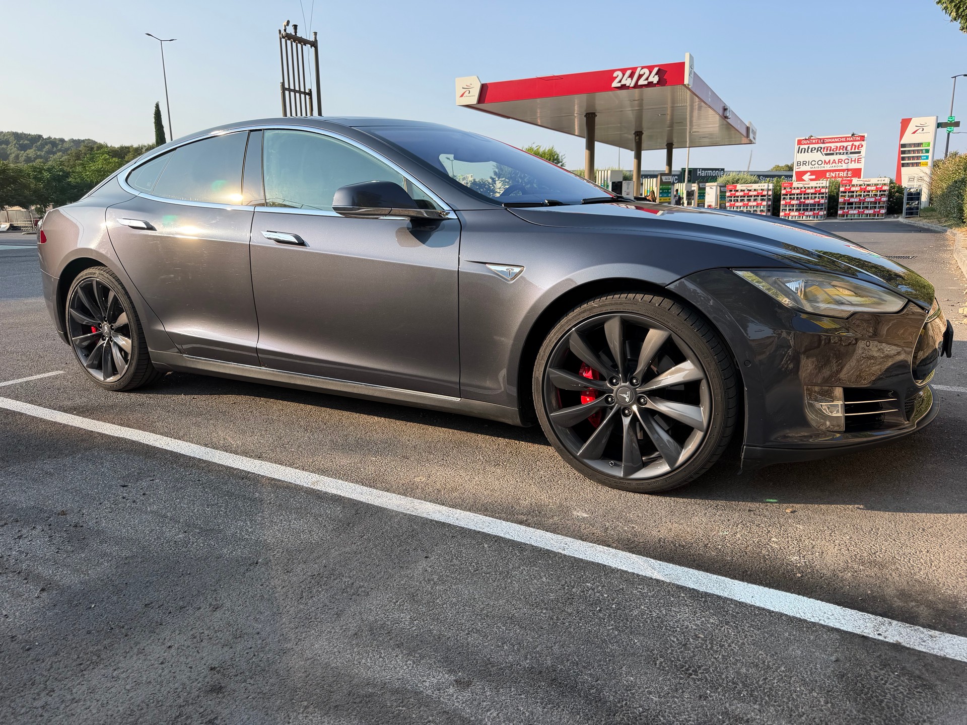 TESLA 85 Performance D-image-0