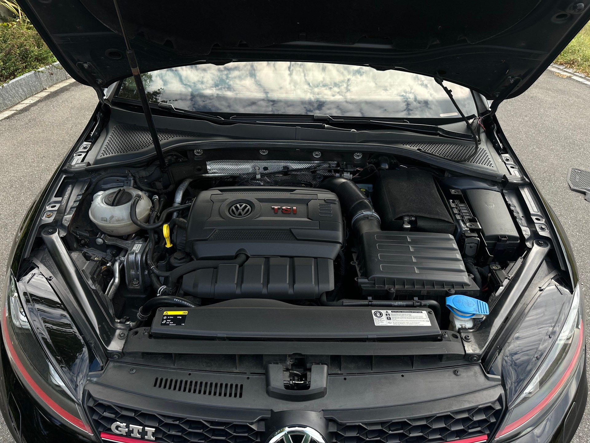 VW 2.0 TSI GTI Performance DSG-image-4