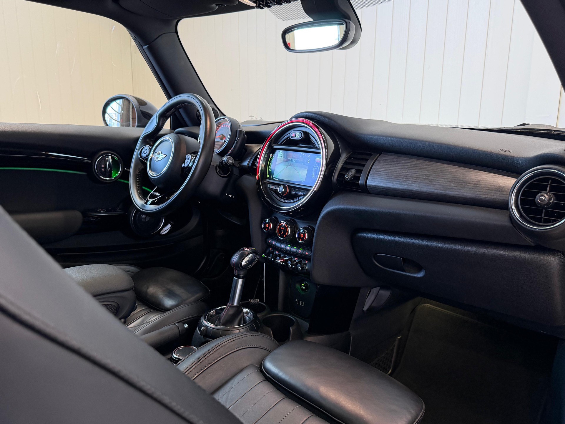 MINI Cooper S Steptronic, frisch ab MFK und Service, top Ausstattung-image-13