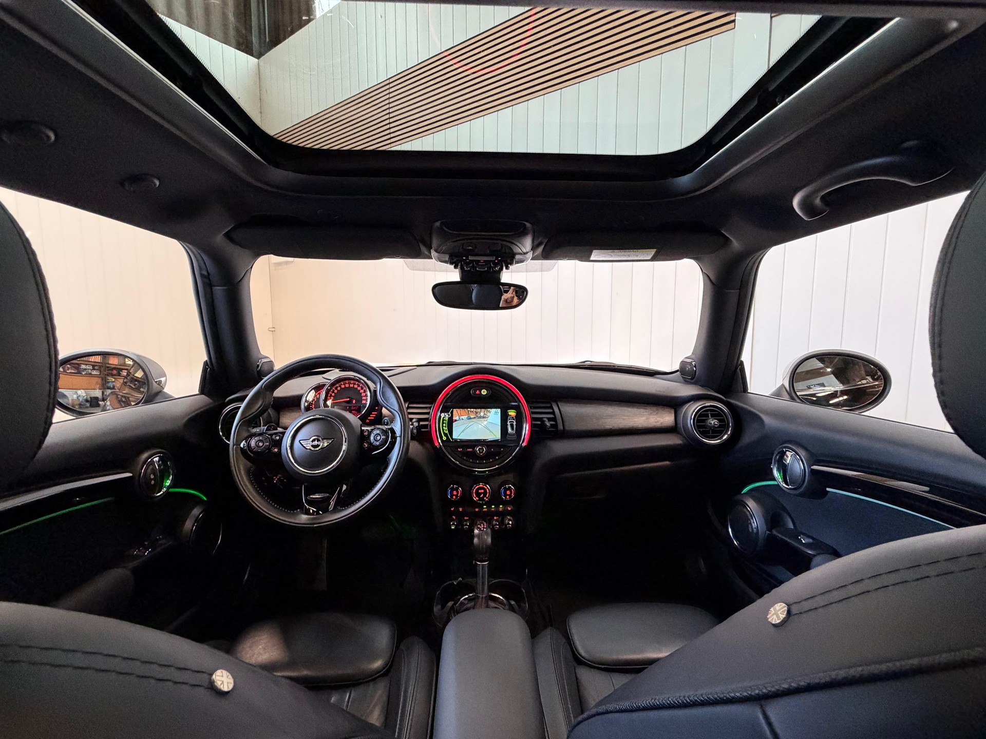 MINI Cooper S Steptronic, frisch ab MFK und Service, top Ausstattung-image-12