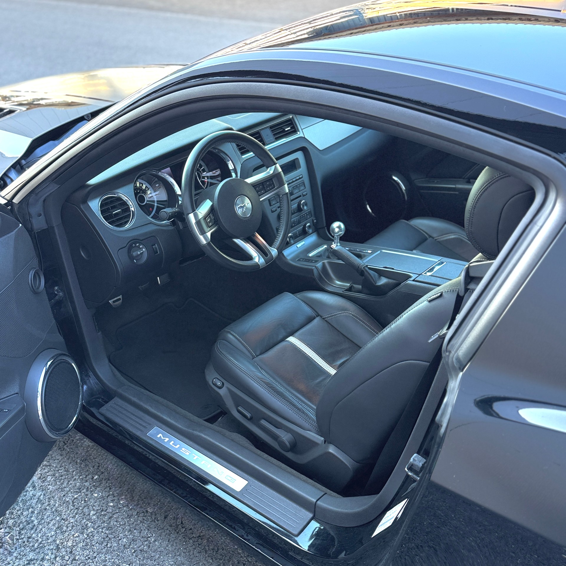 FORD Mustang 5.0-image-9