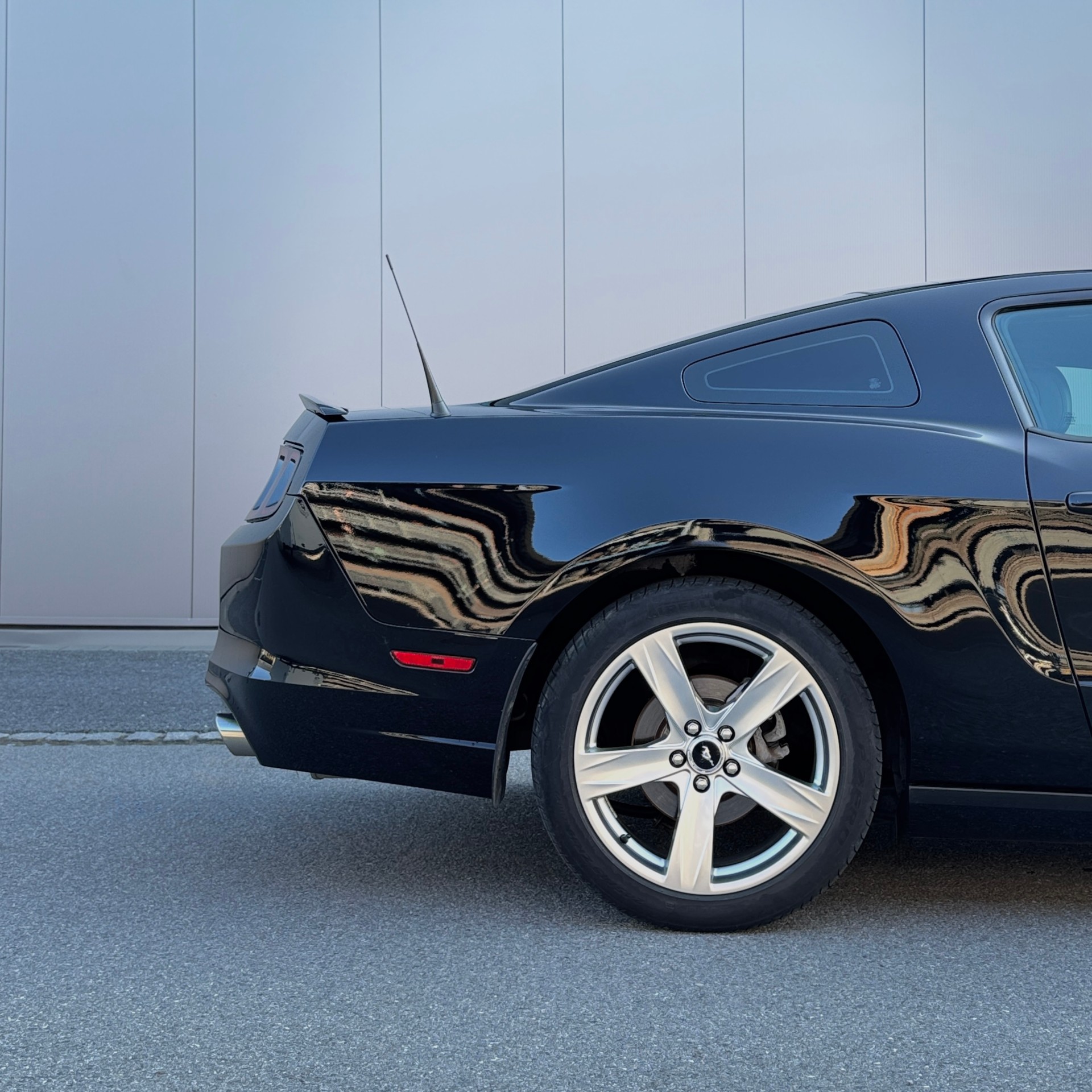 FORD Mustang 5.0-image-13