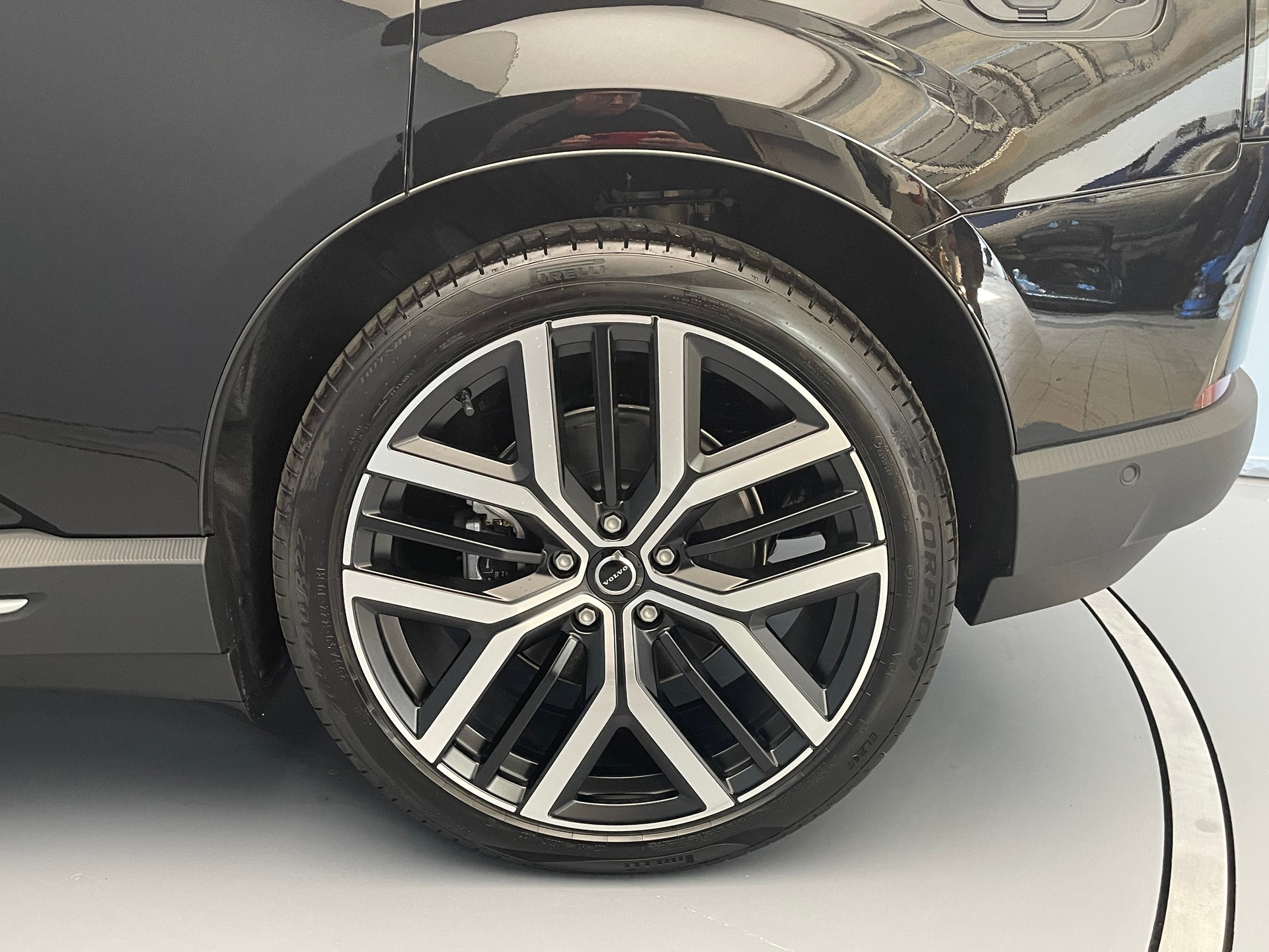 VOLVO EX60 Twin Ultra AWD-image-16