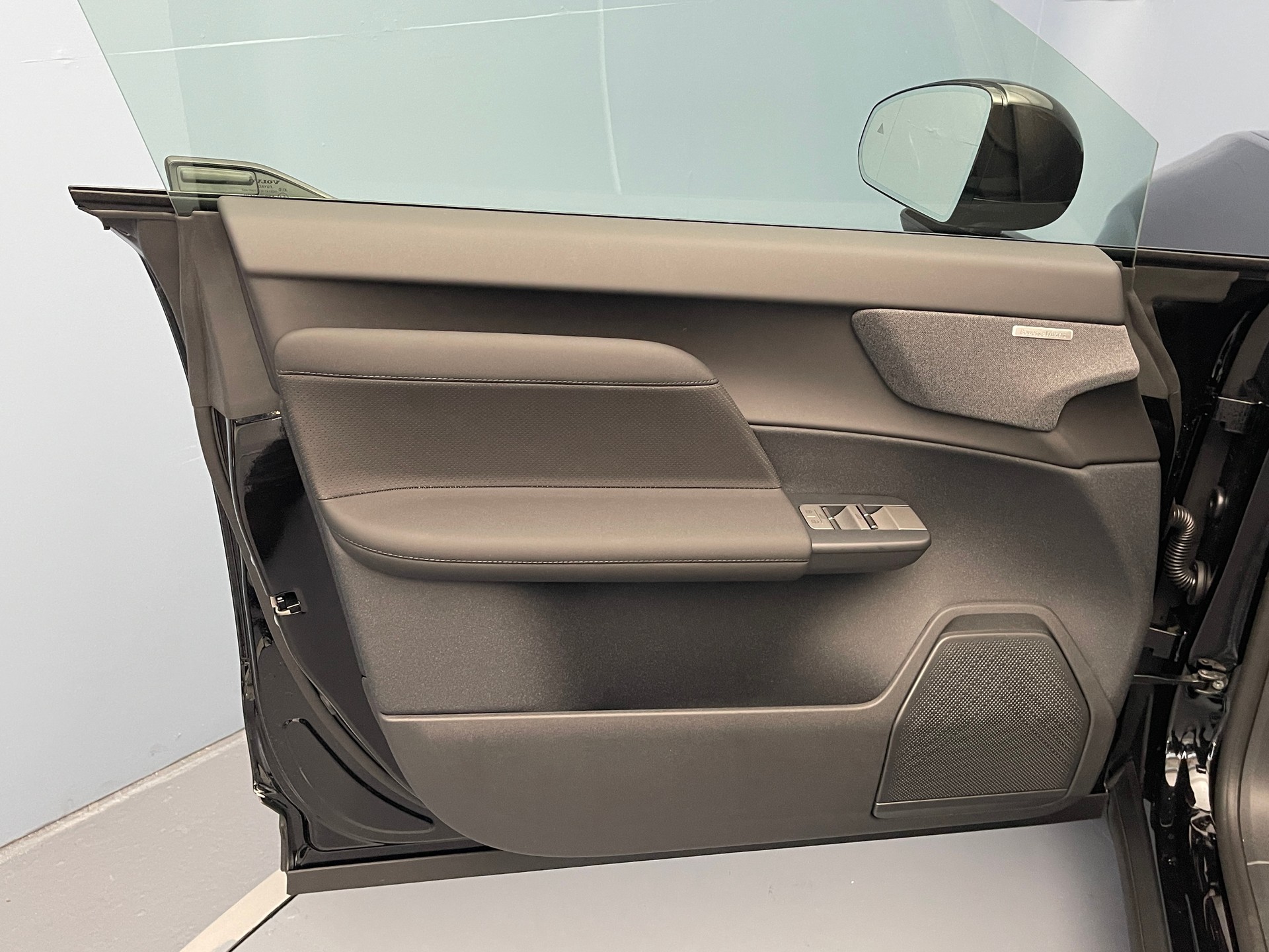 VOLVO EX60 Twin Ultra AWD-image-9
