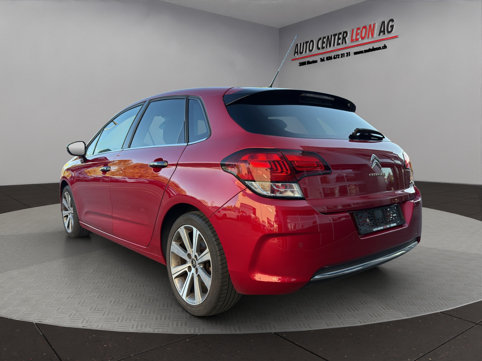 CITROEN C4 1.2 Pure Tech Feel Automatic-showroom-element-3