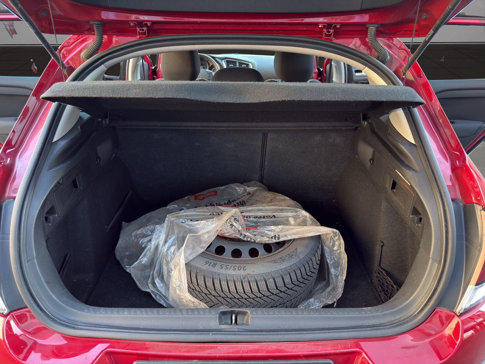 CITROEN C4 1.2 Pure Tech Feel Automatic-image-18