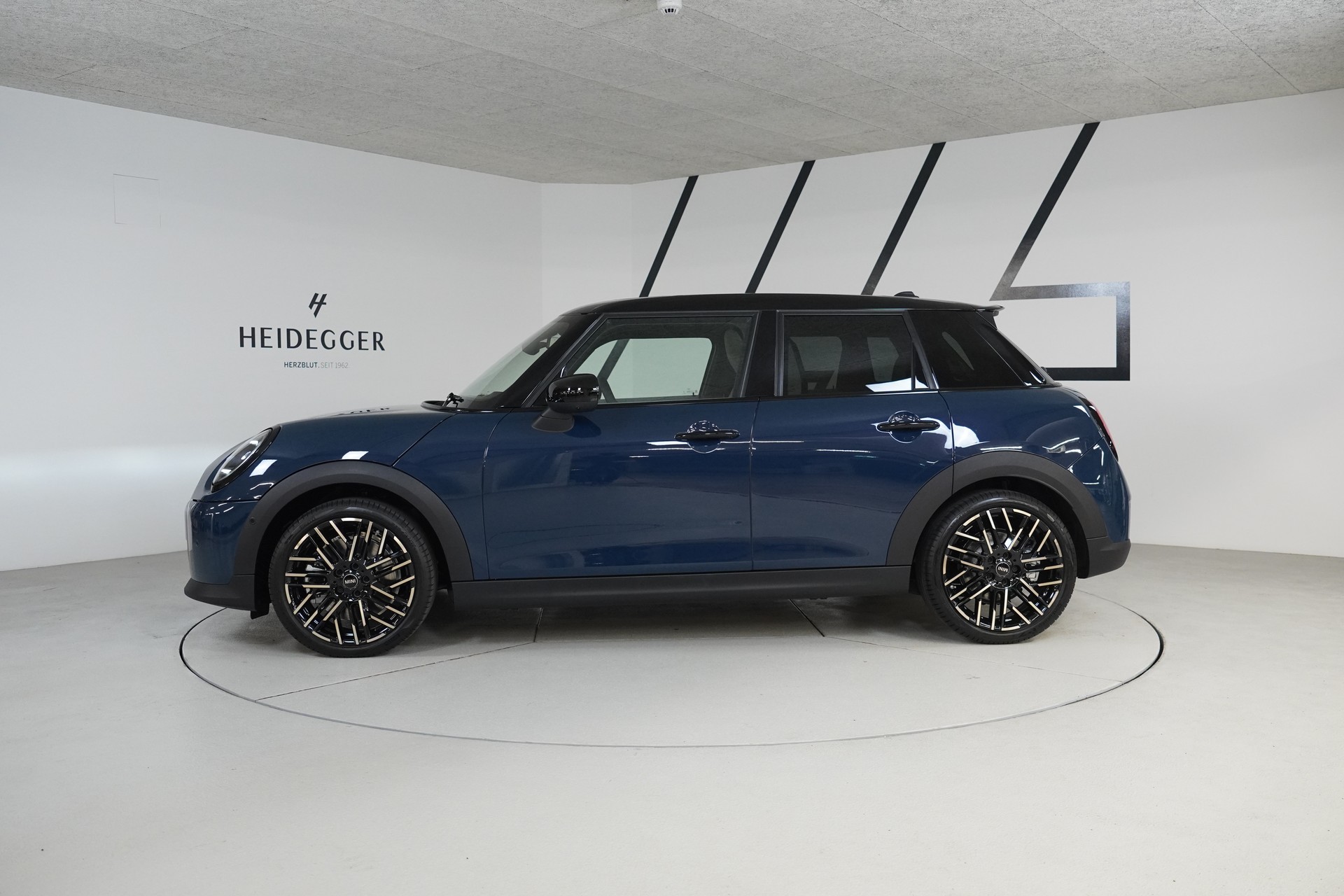 MINI Cooper S DKG-showroom-element-3