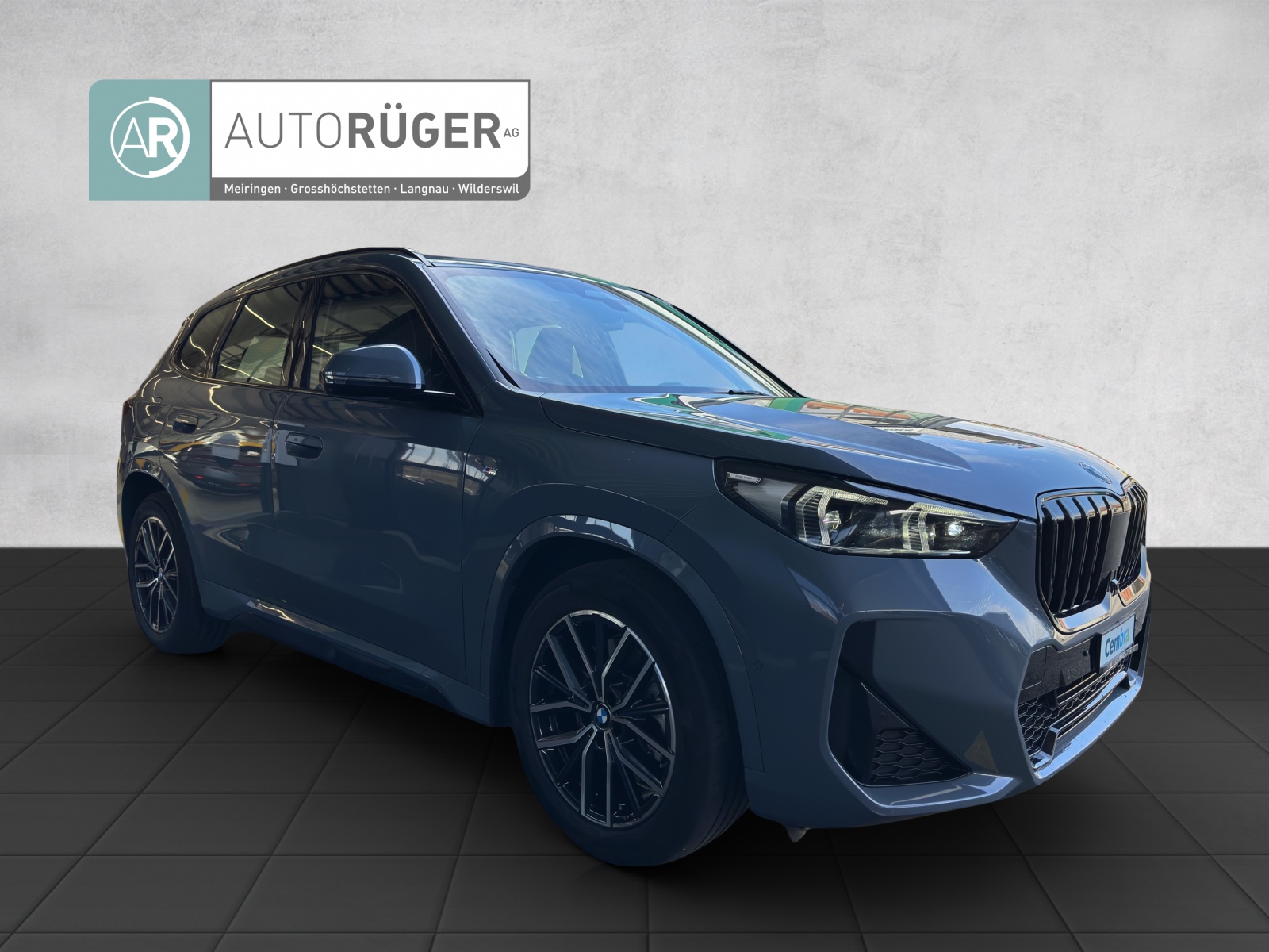 BMW X1 xDrive 23i 48V M Sport-image-6
