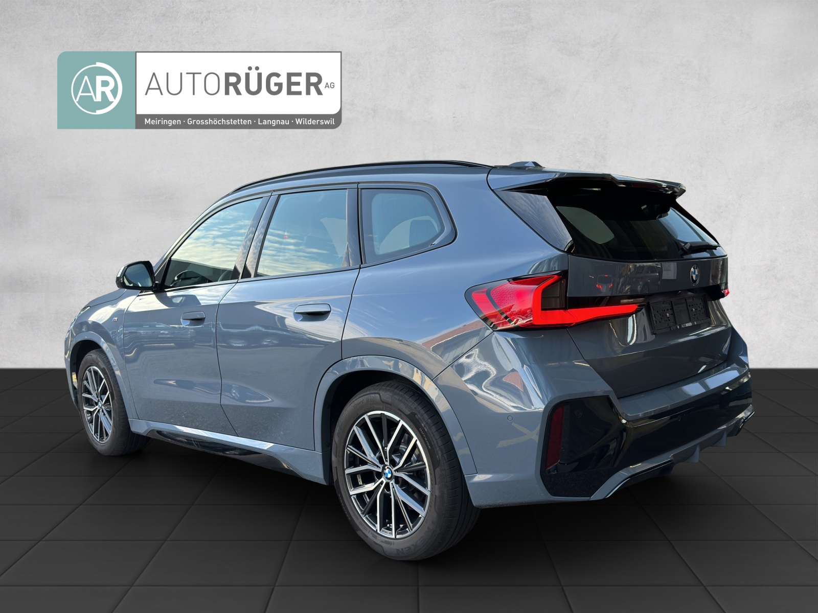 BMW X1 xDrive 23i 48V M Sport-image-3