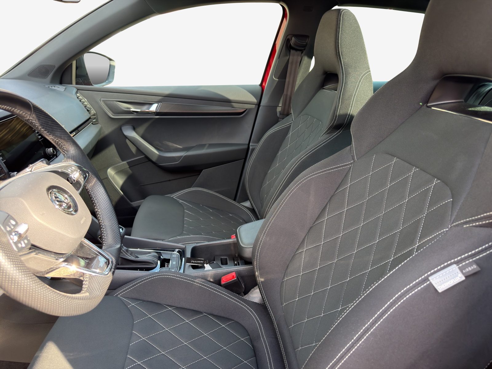 SKODA Karoq 2.0 TSI SportLine 4x4 DSG-image-7