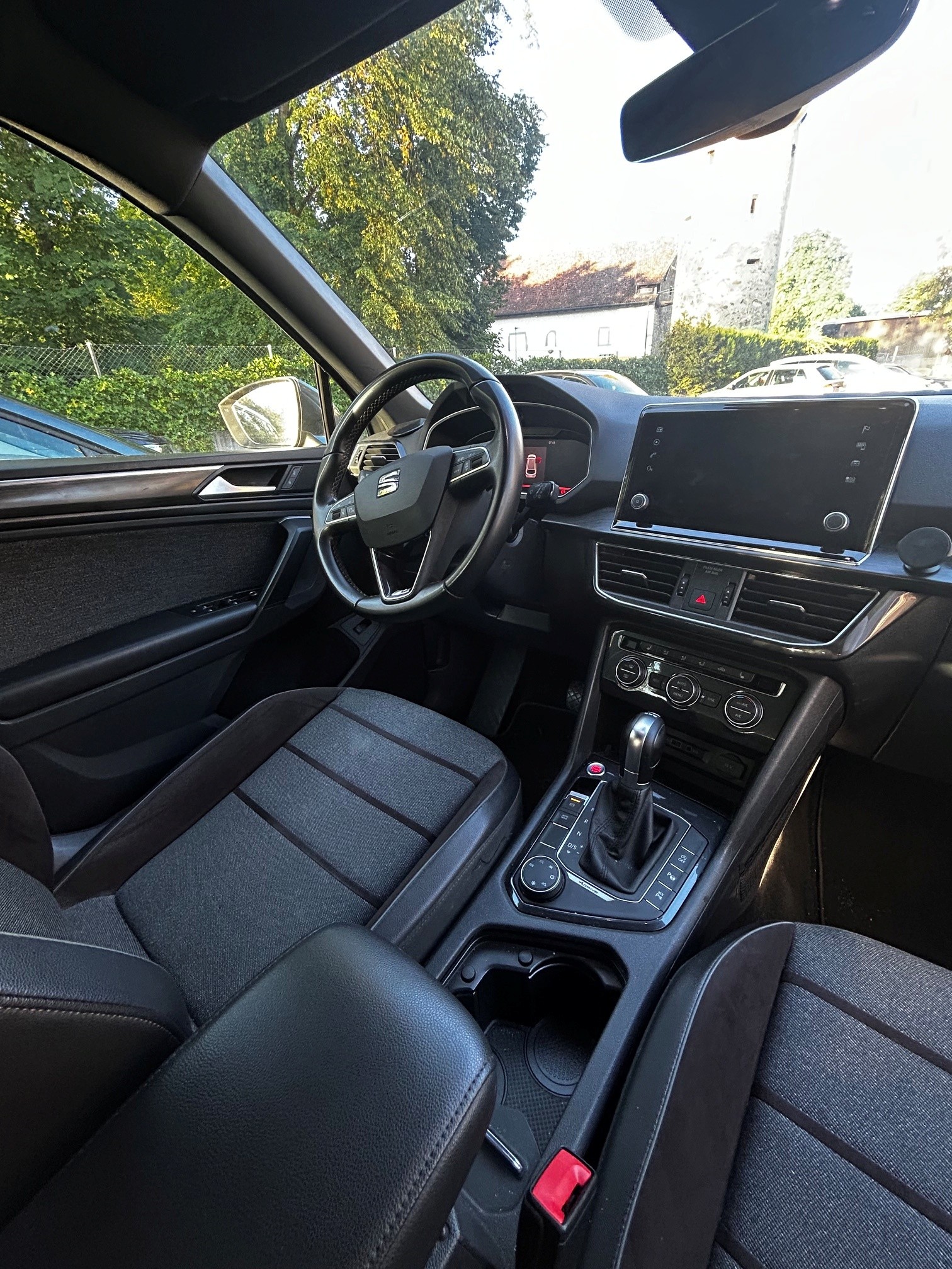SEAT 2.0 TSI Xcellence 4Drive DSG-image-2