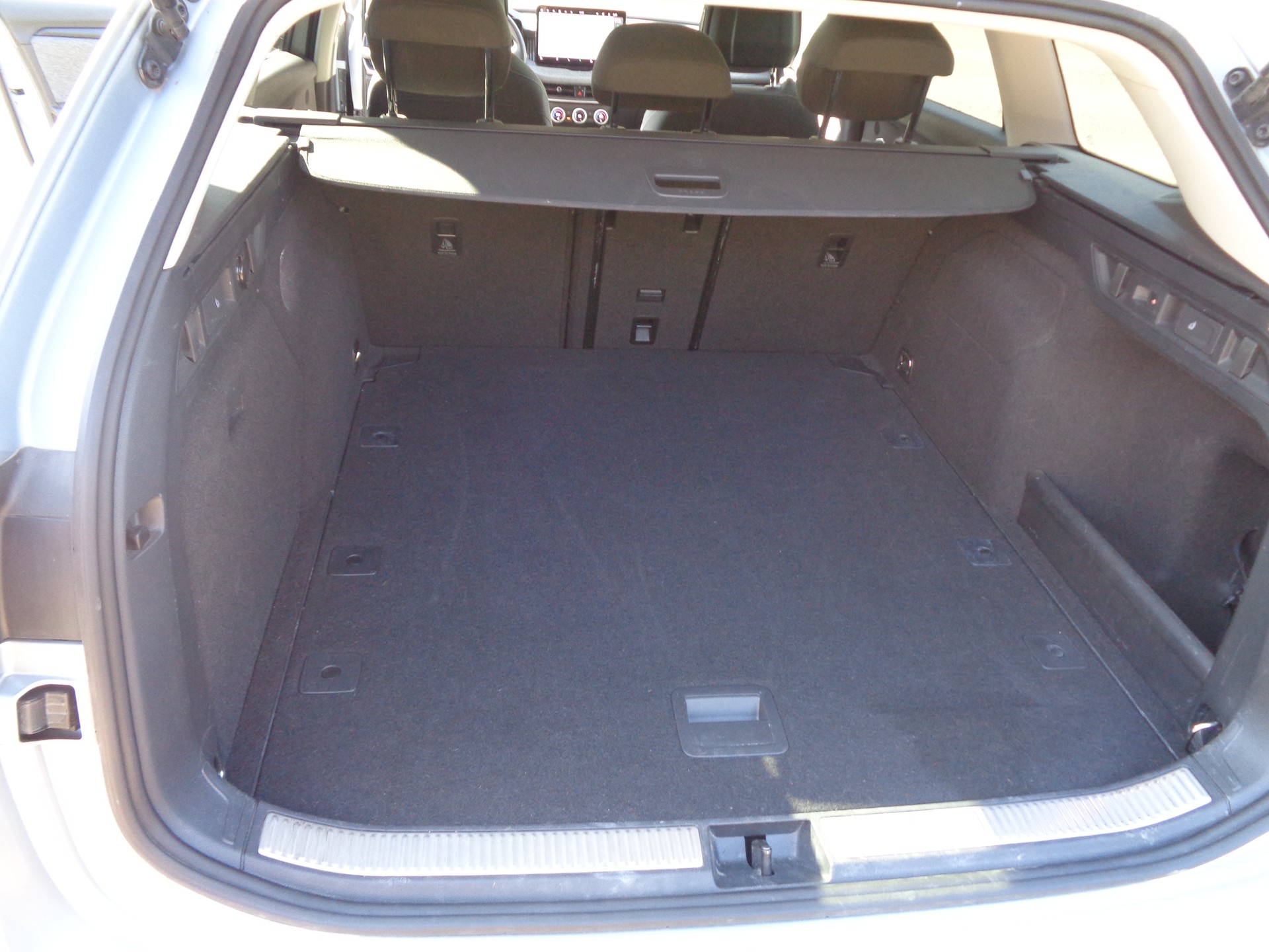 SKODA Superb Combi 2.0 TDi Selection 4x4 DSG-image-10