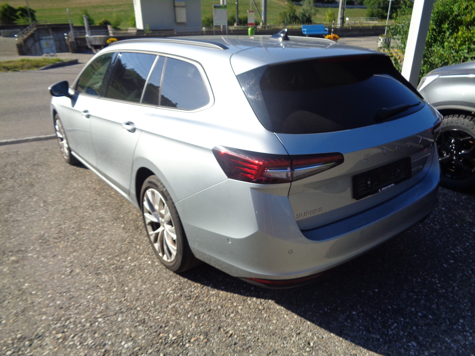SKODA Superb Combi 2.0 TDi Selection 4x4 DSG-image-3
