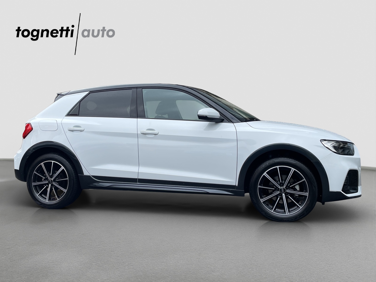 AUDI A1 allstreet 30 TFSI Attraction S-tronic-image-2