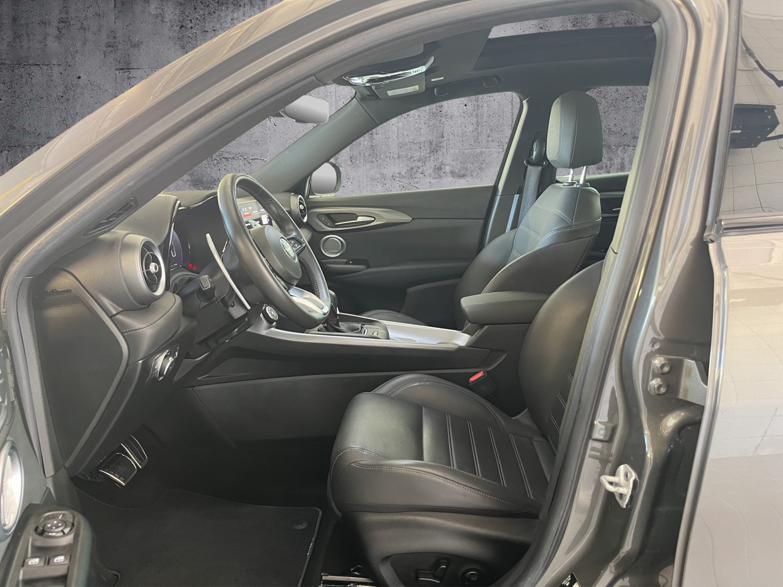 ALFA ROMEO Tonale 1.3 Plug-in Hybrid Veloce Q4-image-8