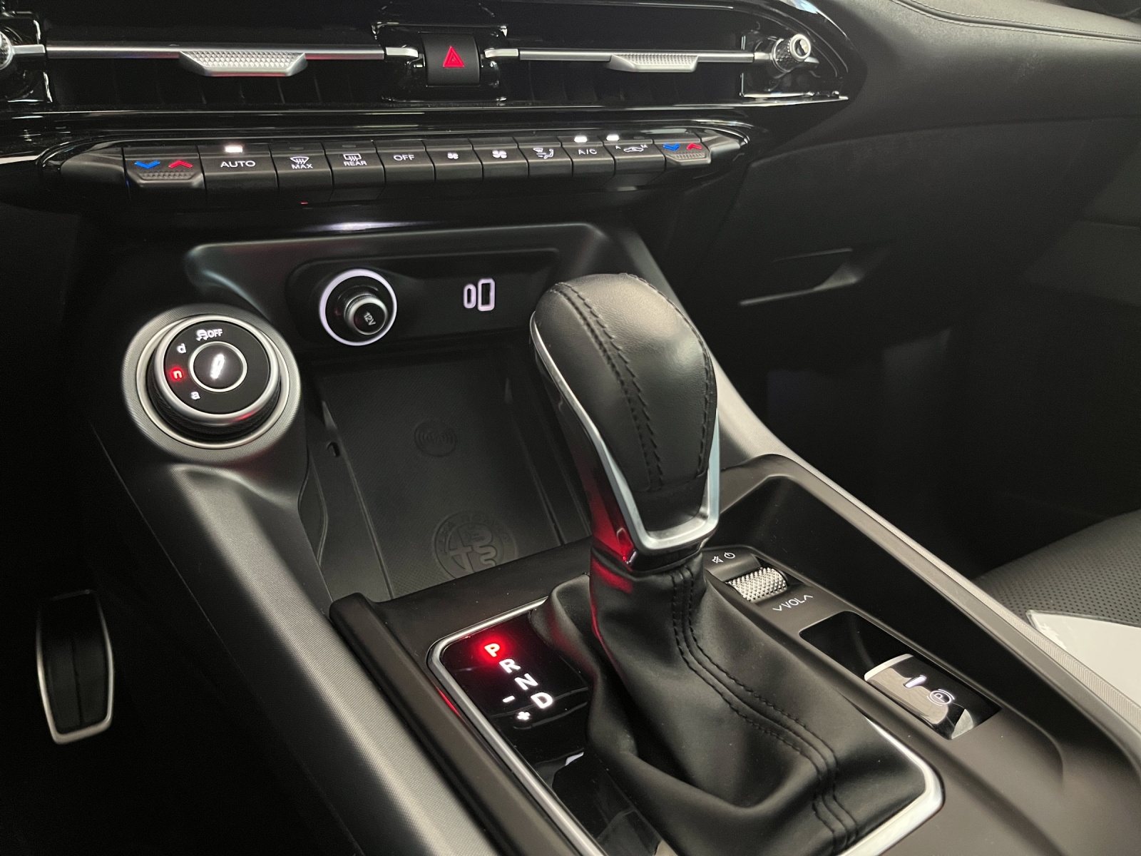 ALFA ROMEO Tonale 1.3 Plug-in Hybrid Veloce Q4-image-11