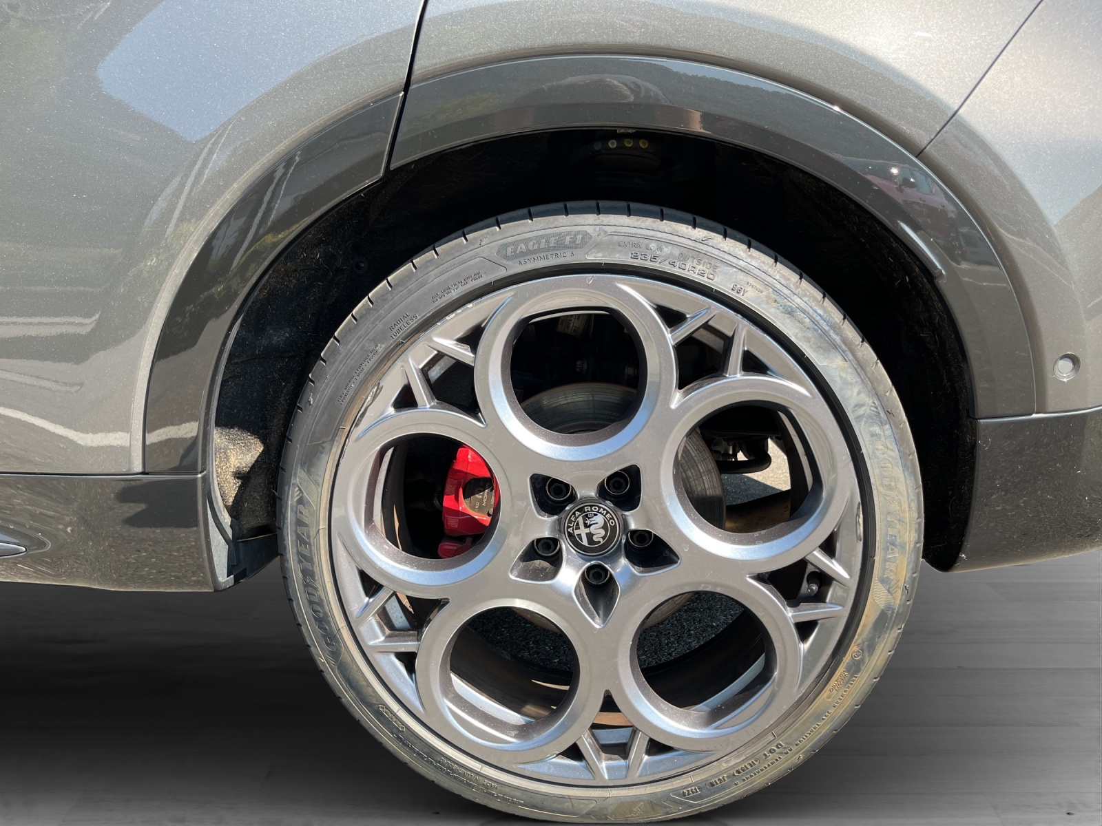 ALFA ROMEO Tonale 1.3 Plug-in Hybrid Veloce Q4-image-16