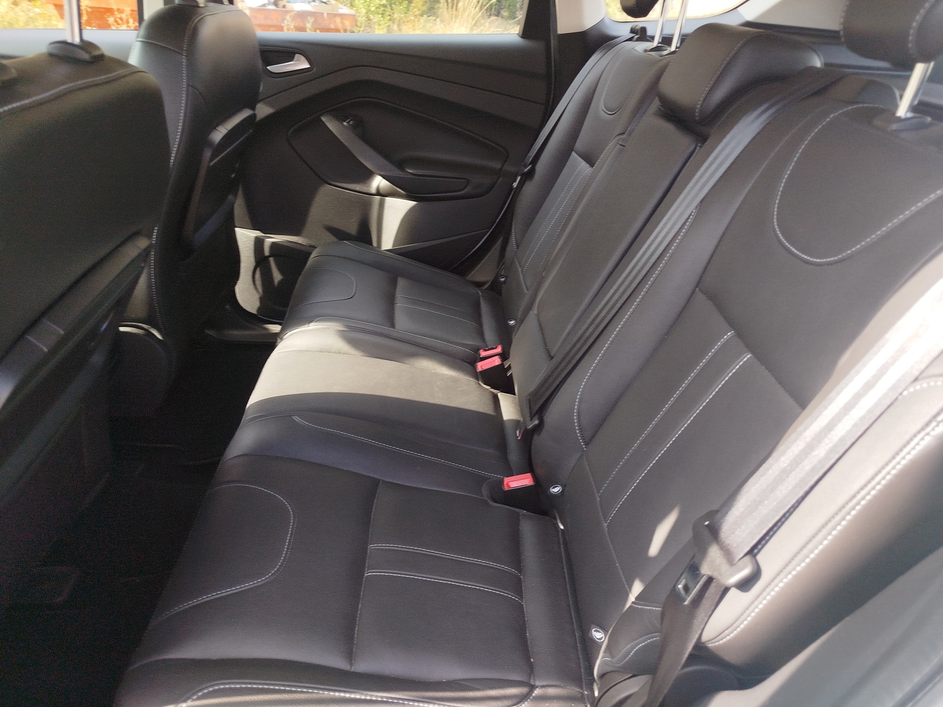 FORD Kuga 2.0 TDCi Titanium 4WD PowerShift-image-9
