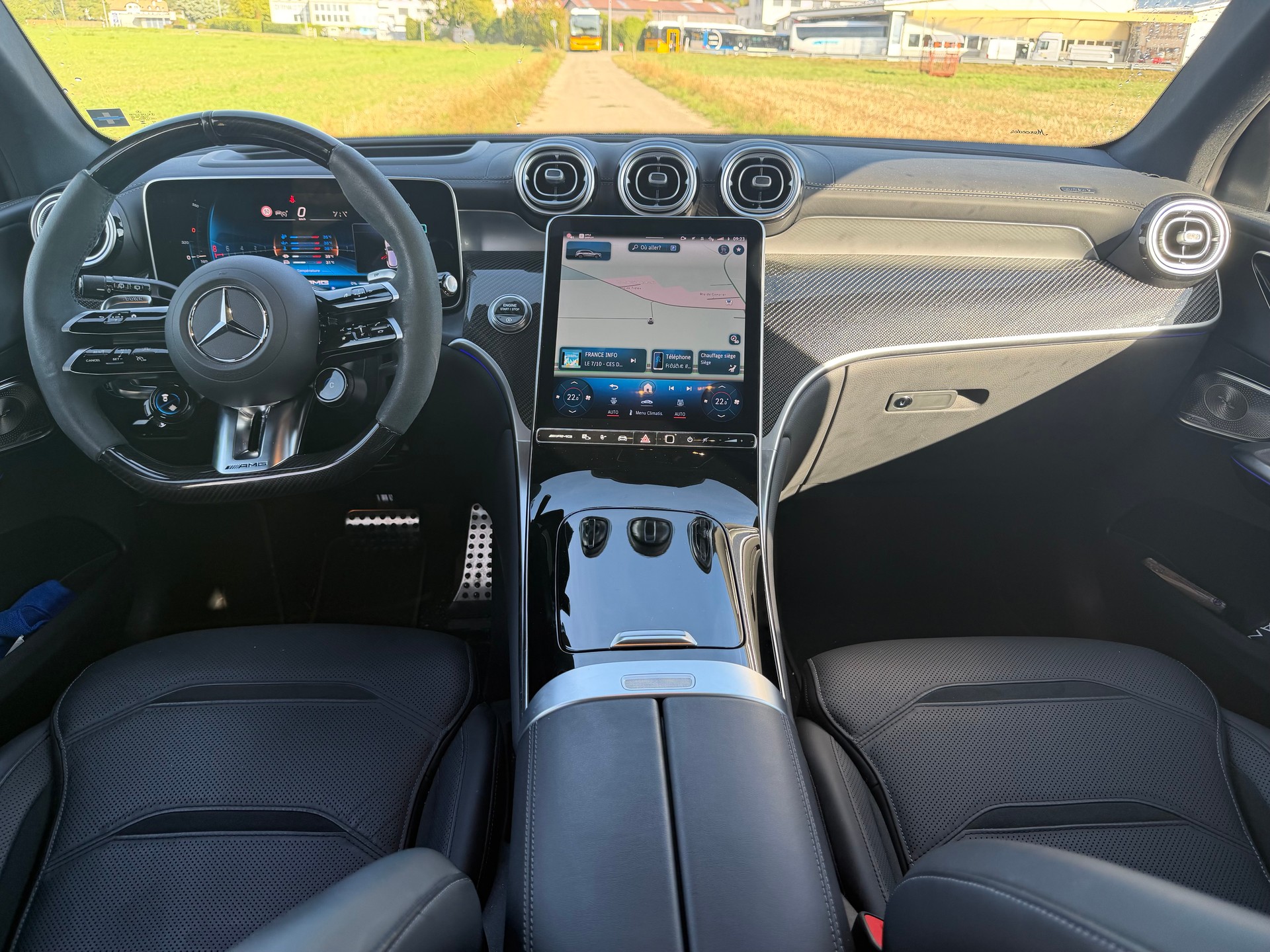 MERCEDES-BENZ GLC 63 AMG S E Performance-image-4