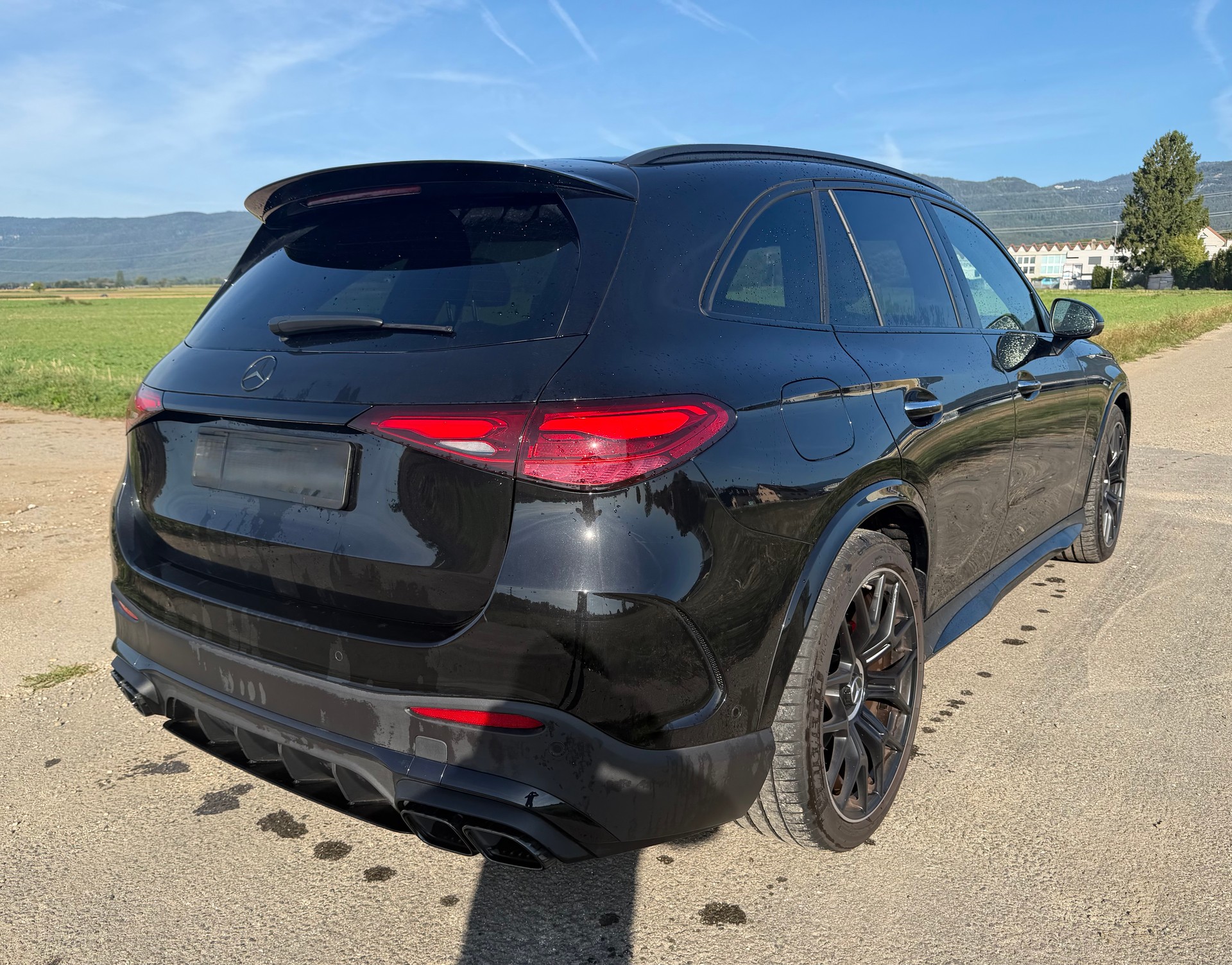 MERCEDES-BENZ GLC 63 AMG S E Performance-image-3