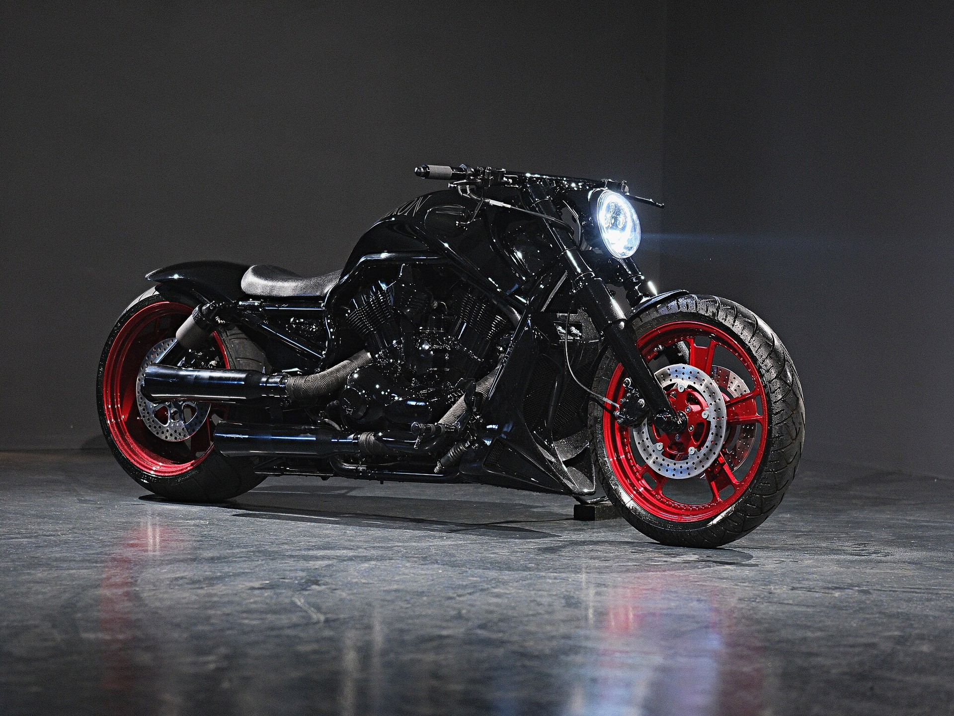 HARLEY-DAVIDSON VRSCB V-Rod – Vollcustom Fat Baron