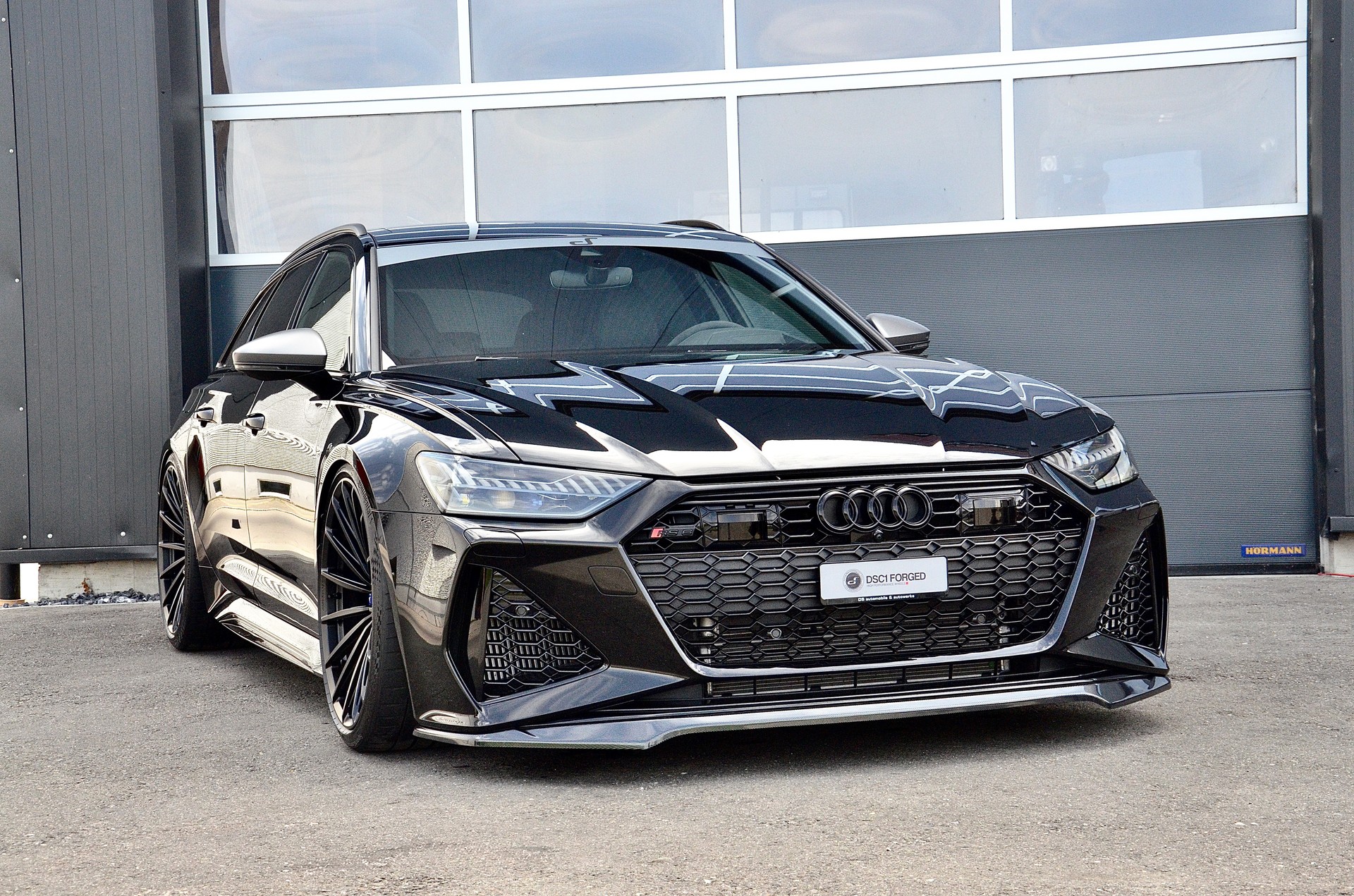 AUDI RS6 Avant 4.0 TFSI V8 Performance quattro-image-7