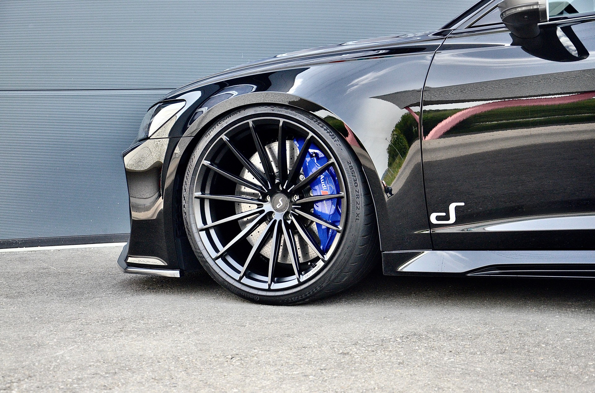 AUDI RS6 Avant 4.0 TFSI V8 Performance quattro-image-2
