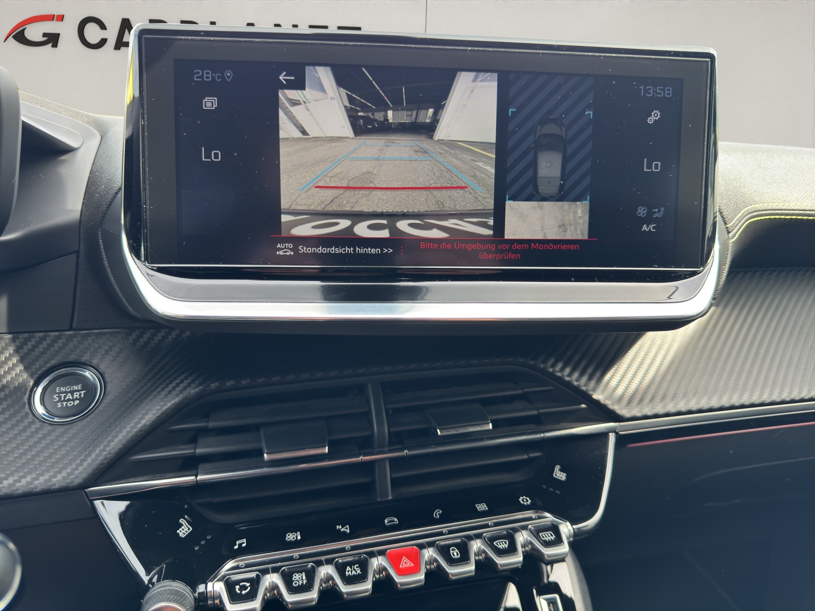 PEUGEOT 208 1.2 PureTech 130 GT Line-image-11