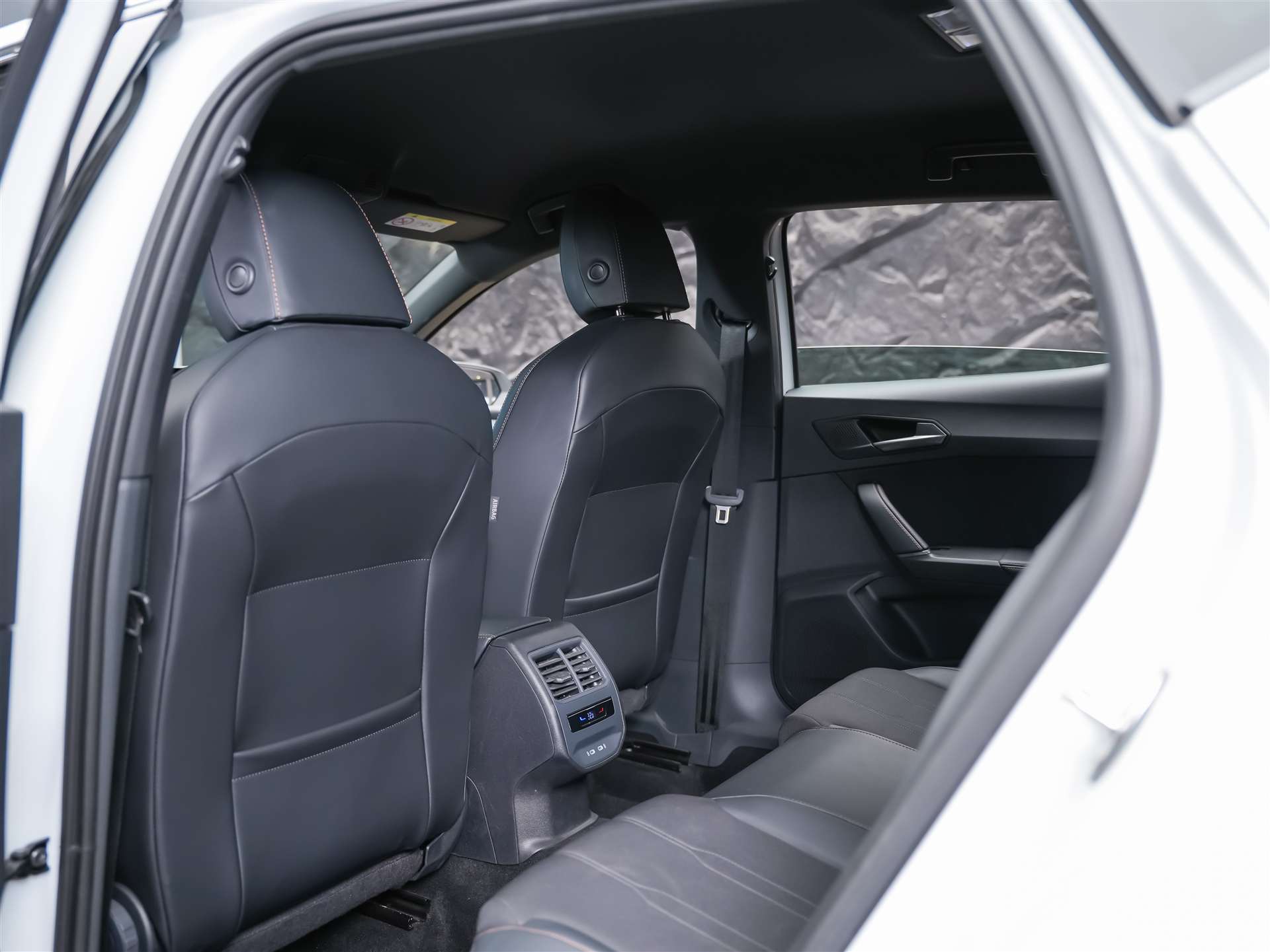 CUPRA LEON 2.0 TDI DSG *NEUES MODELL*Werksgarantie*Lenkradheizung*Assistenten*-image-10