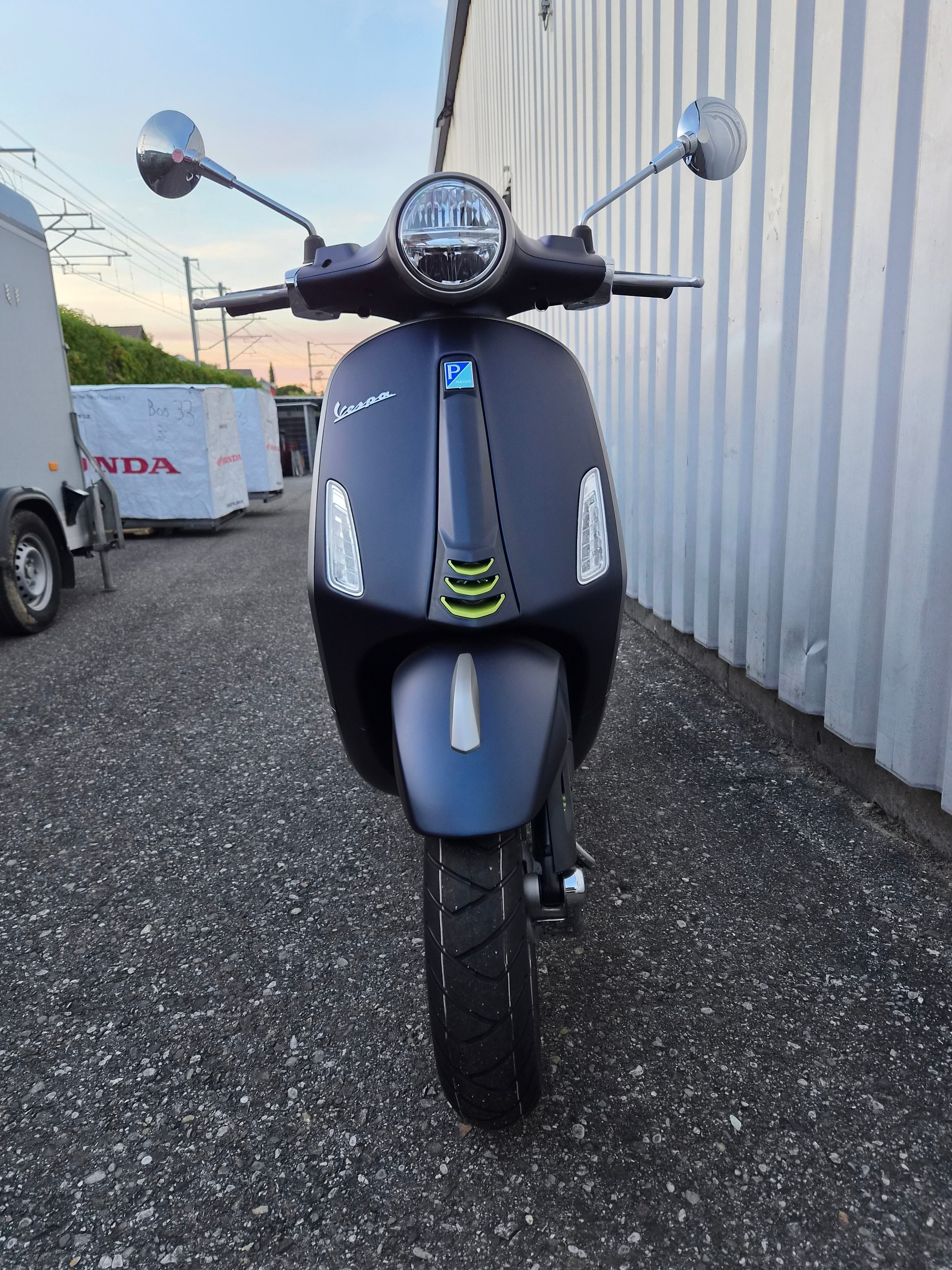 PIAGGIO PRIMAVERA 125 TECH-showroom-element-2