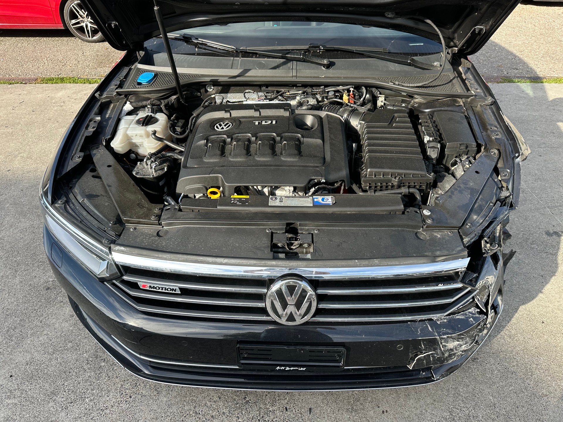 VW Passat Variant 2.0 TDI BMT High. DSG 4Motion-image-15