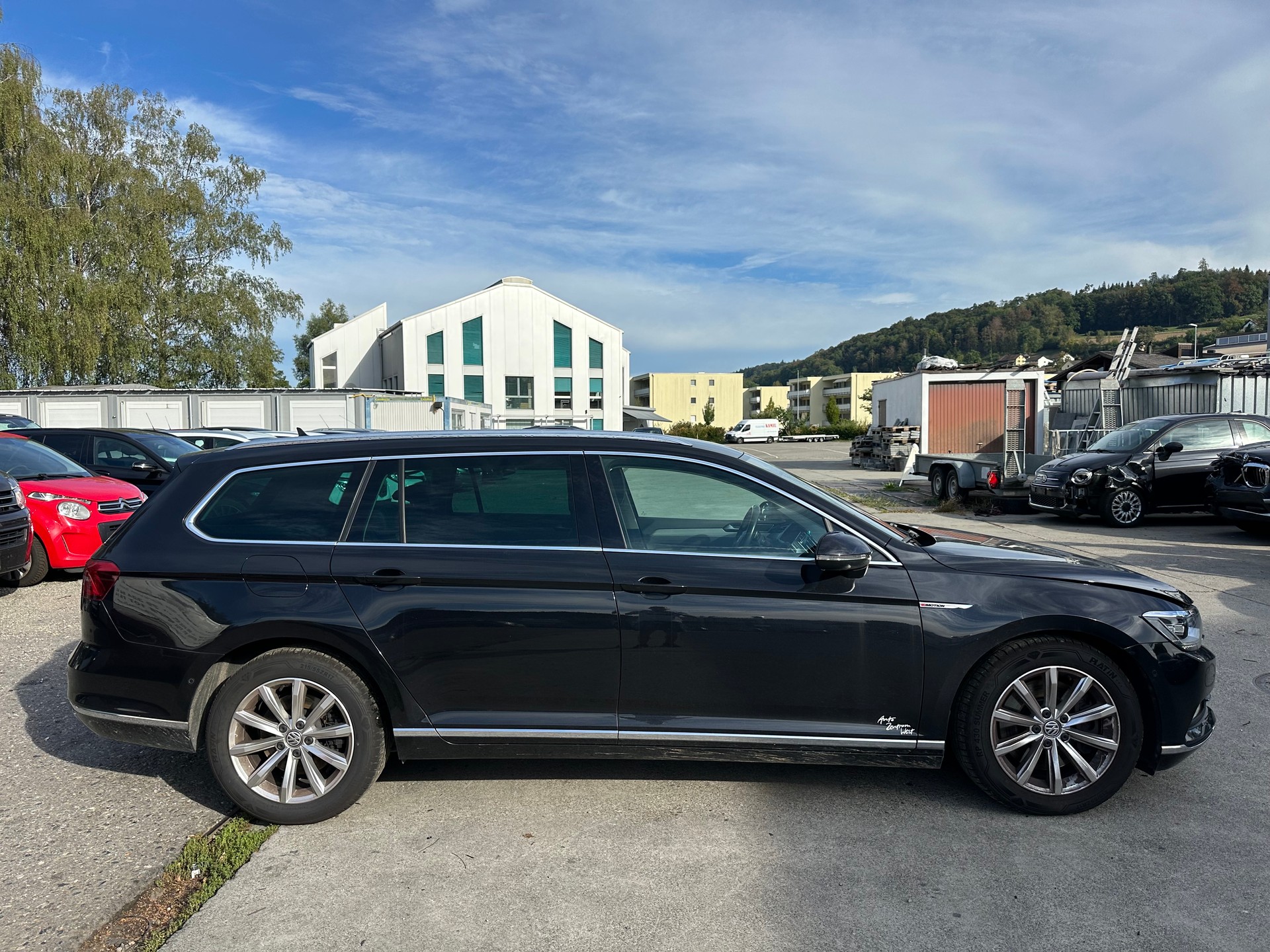 VW Passat Variant 2.0 TDI BMT High. DSG 4Motion-image-2
