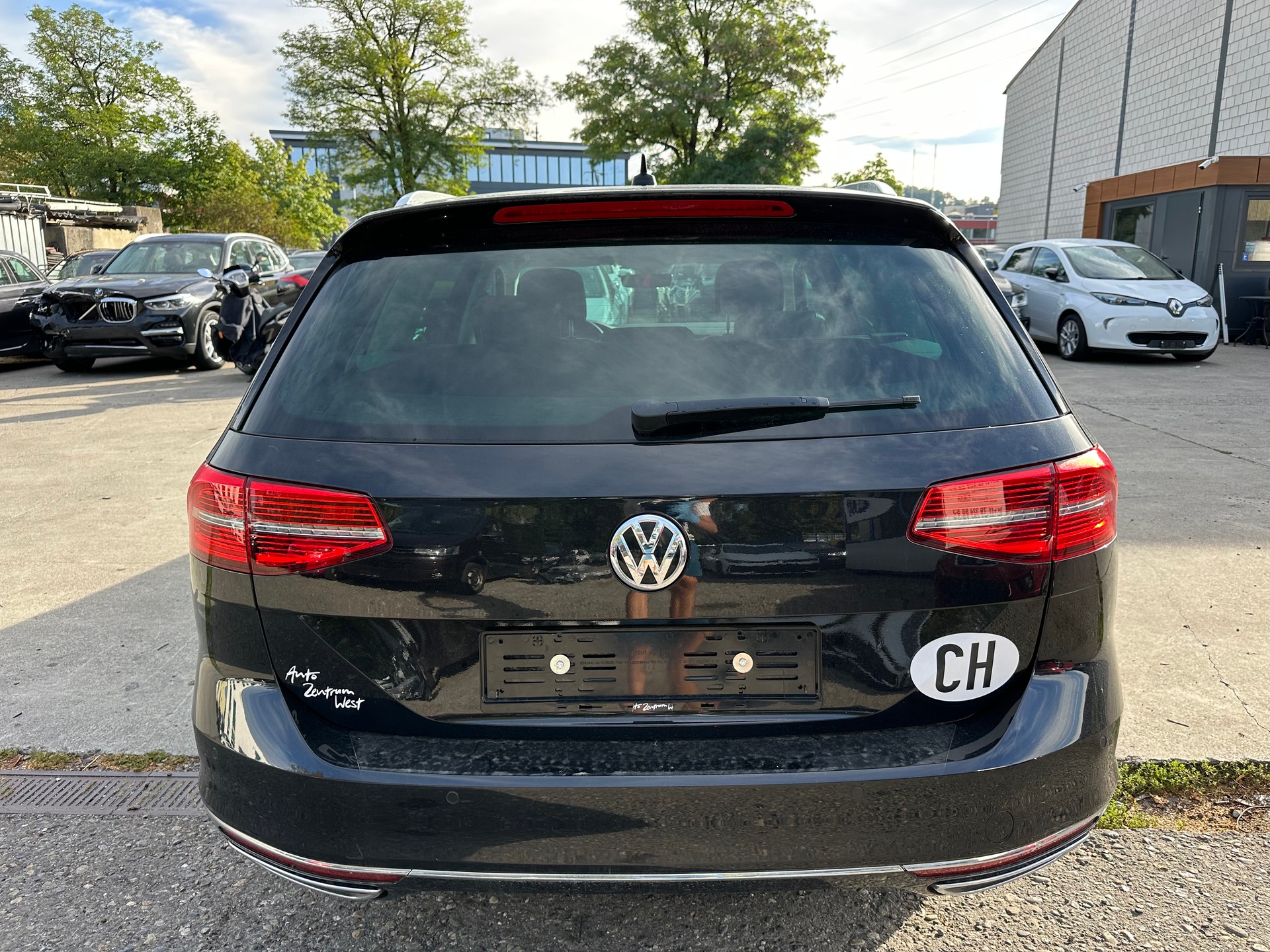 VW Passat Variant 2.0 TDI BMT High. DSG 4Motion-image-4